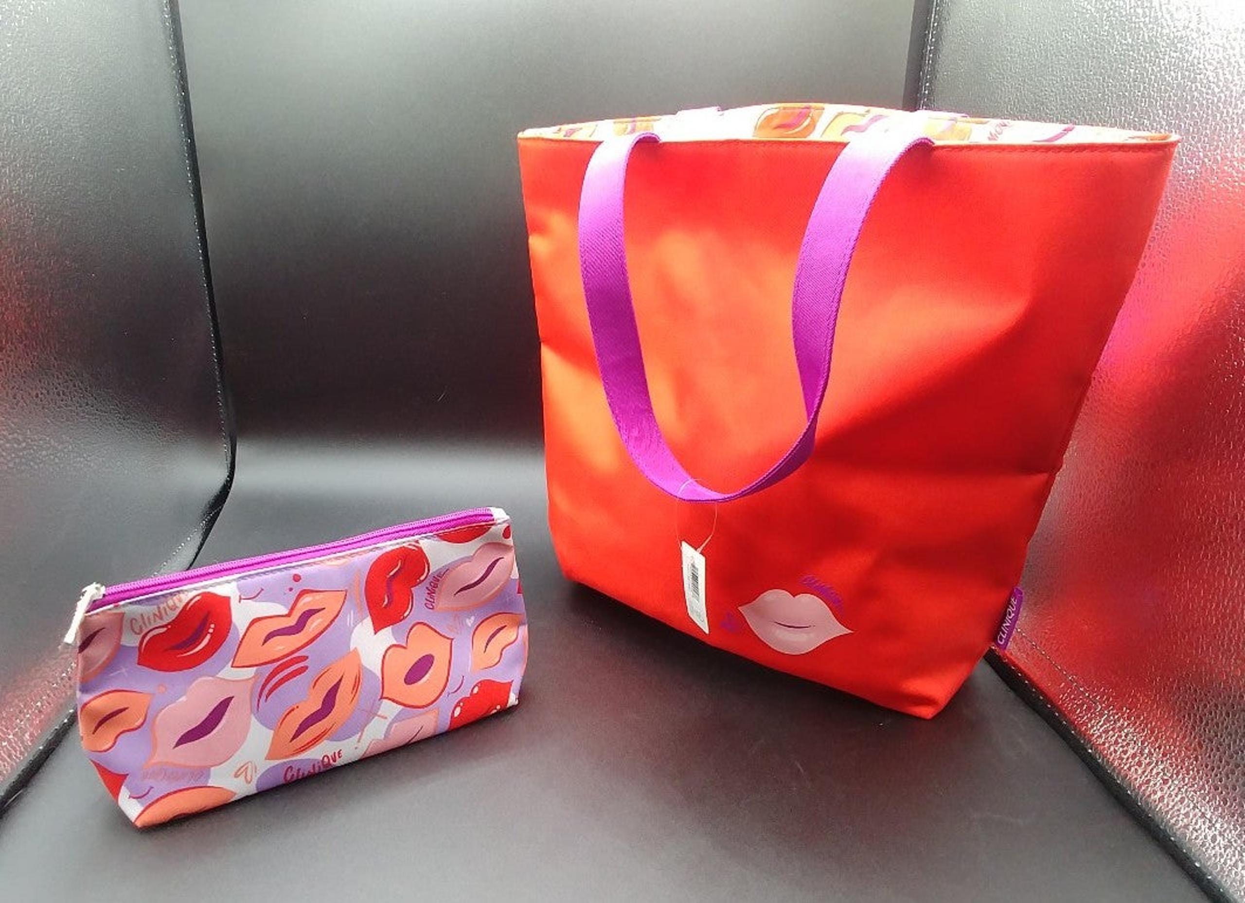 Clinique tote bag and matching makeup bag