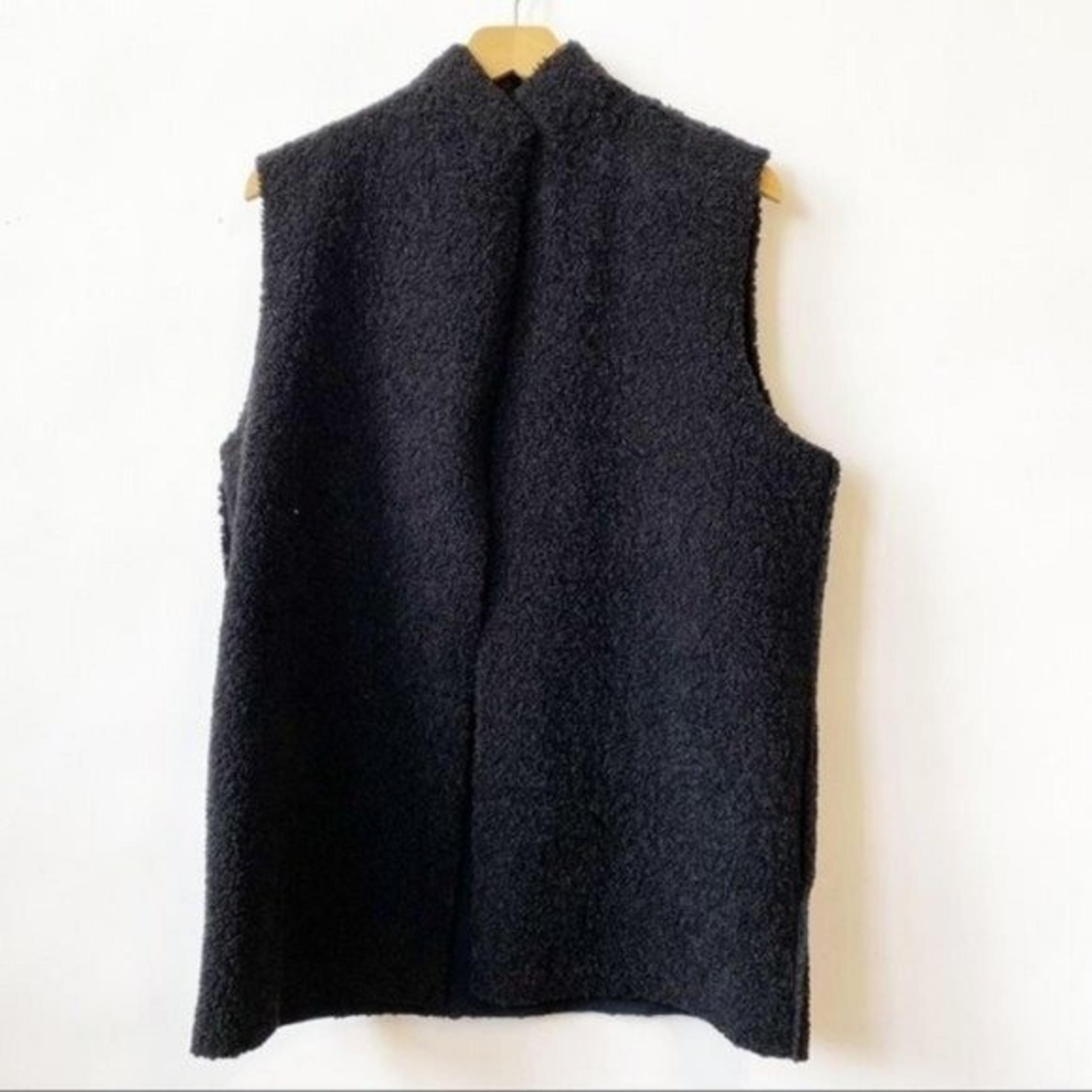 Velvet by Graham & Spencer Black Faux Fur Sherpa Vest Women's Size Small