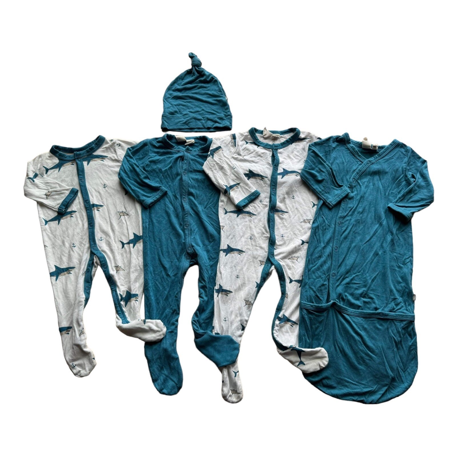 Kyte Baby Bundle NB, 0-3, 3-6, 0-3 Button Footies, Sleep Sack, & Tie Knot Hat