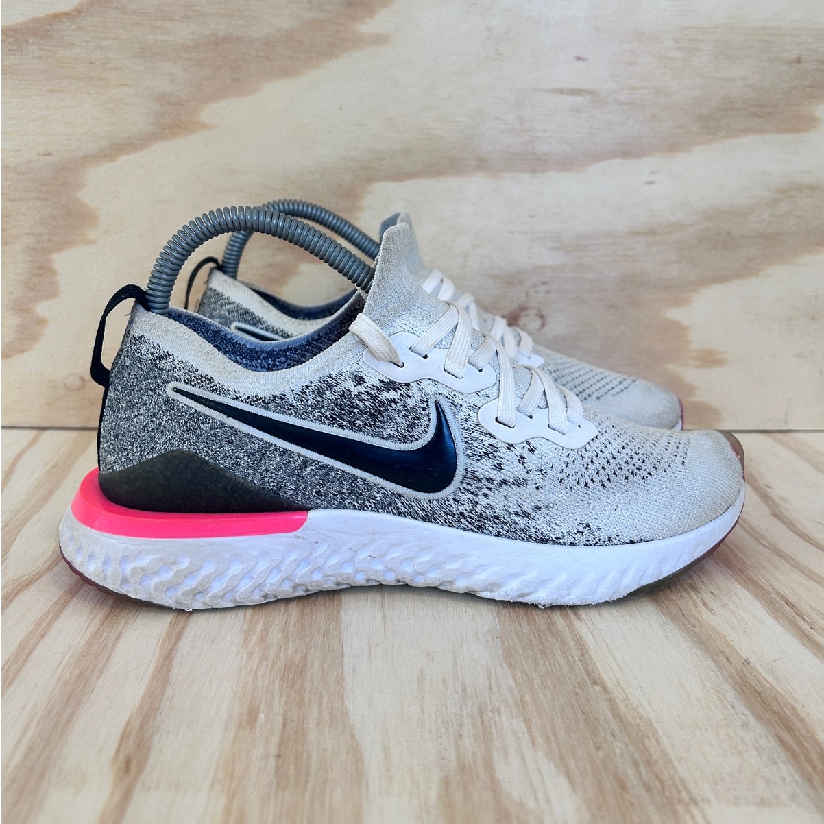 Nike - Epic React Flyknit 2 - Running Shoes - Gray - Women's - 8 - BQ8927-103