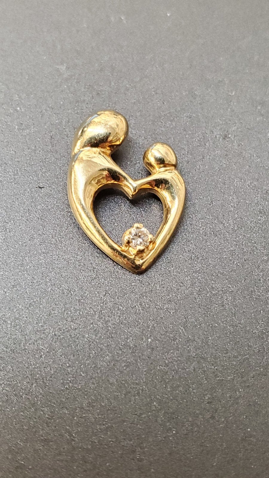 Diamond pendant Mothers Love, 14karat gold