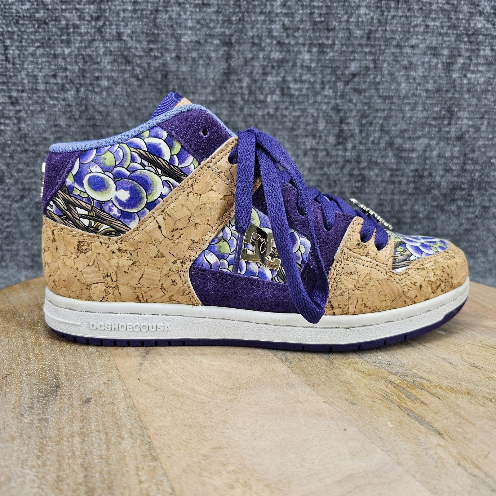 DC Miami Ink 2009 Women's Size 6 Grape Purple Cork Mid Top Skateboard Shoes