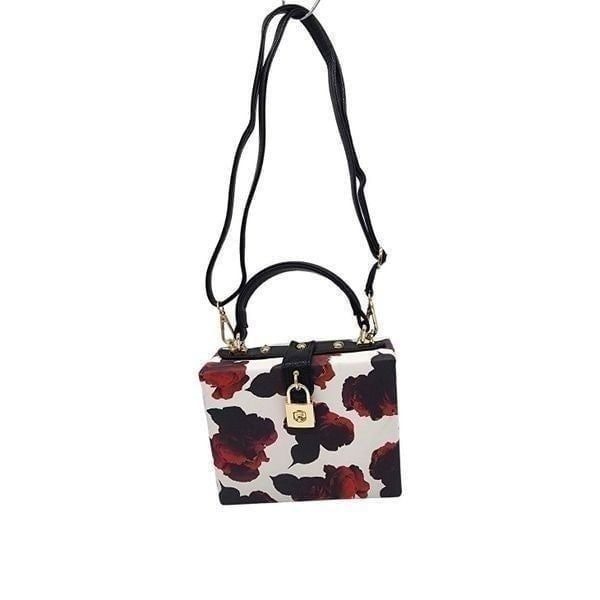 Pretty and Stylish Lock Details Shoulder Bag