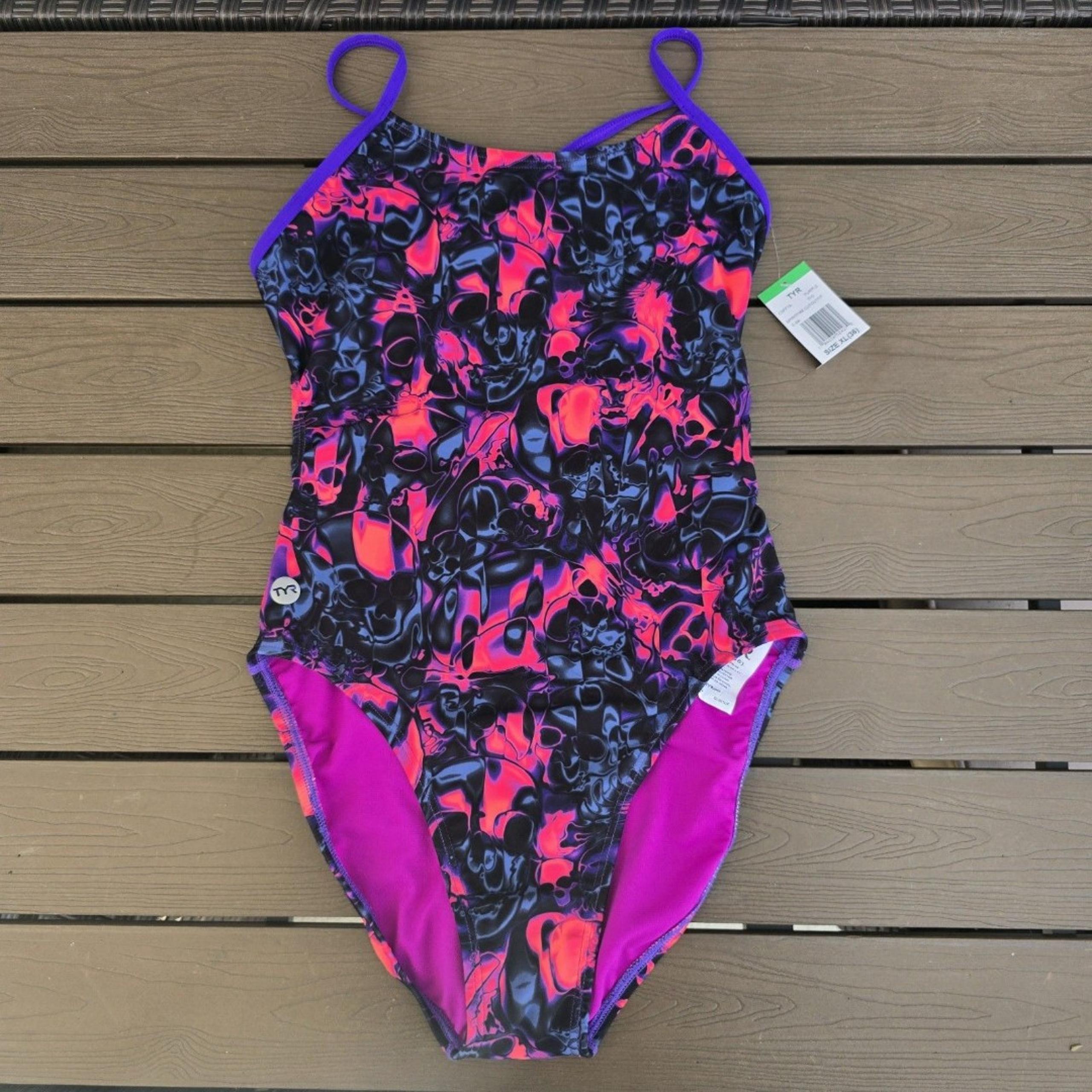 TYR Durafast Women's Spitfire Skull Cutoutfit  One Piece Swimsuit SZ 36 New