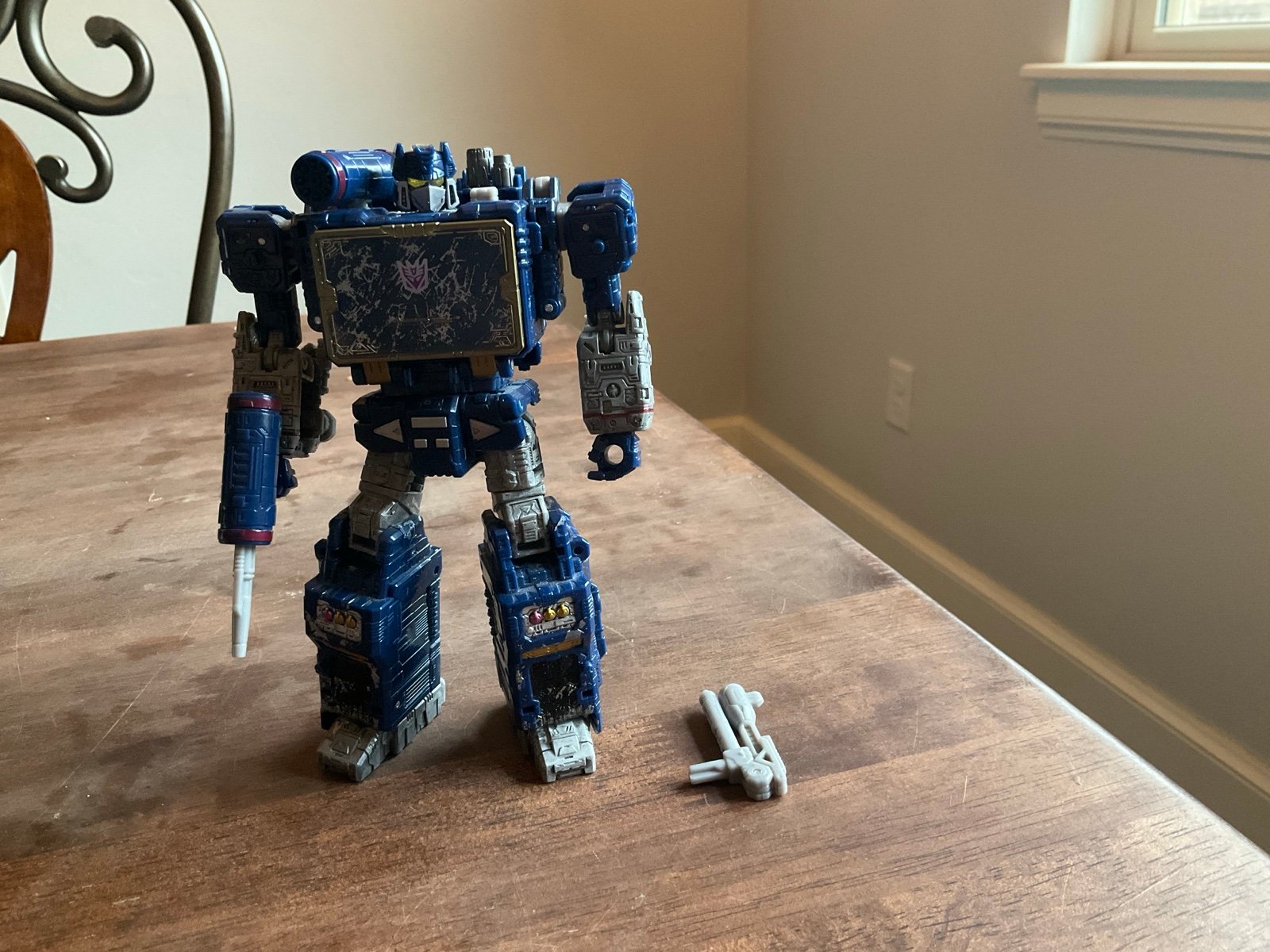 Transformers War for Cybertron Soundwave