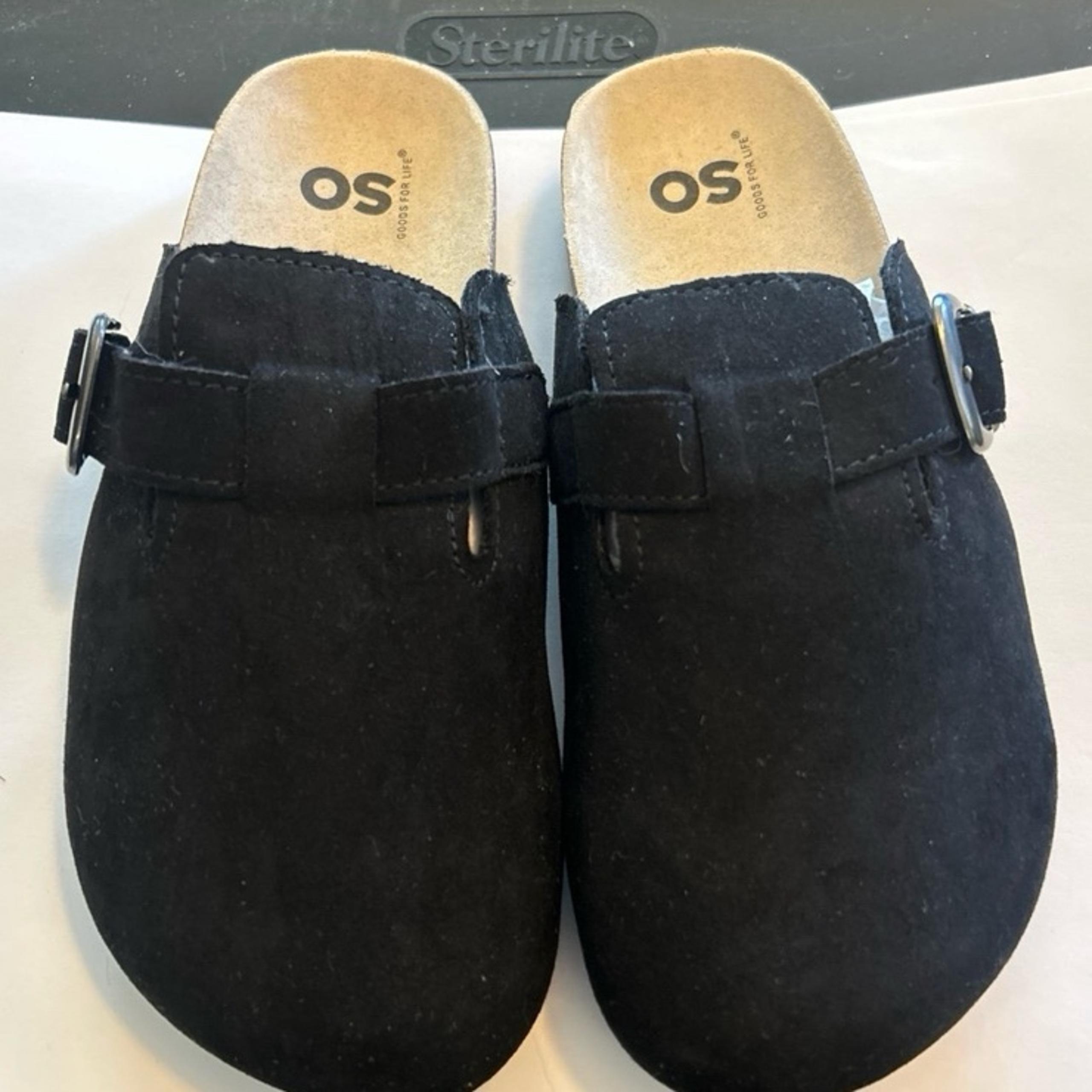 NEW Girls Size 1 Slip On Suede Clog Mule/Excellent Condition