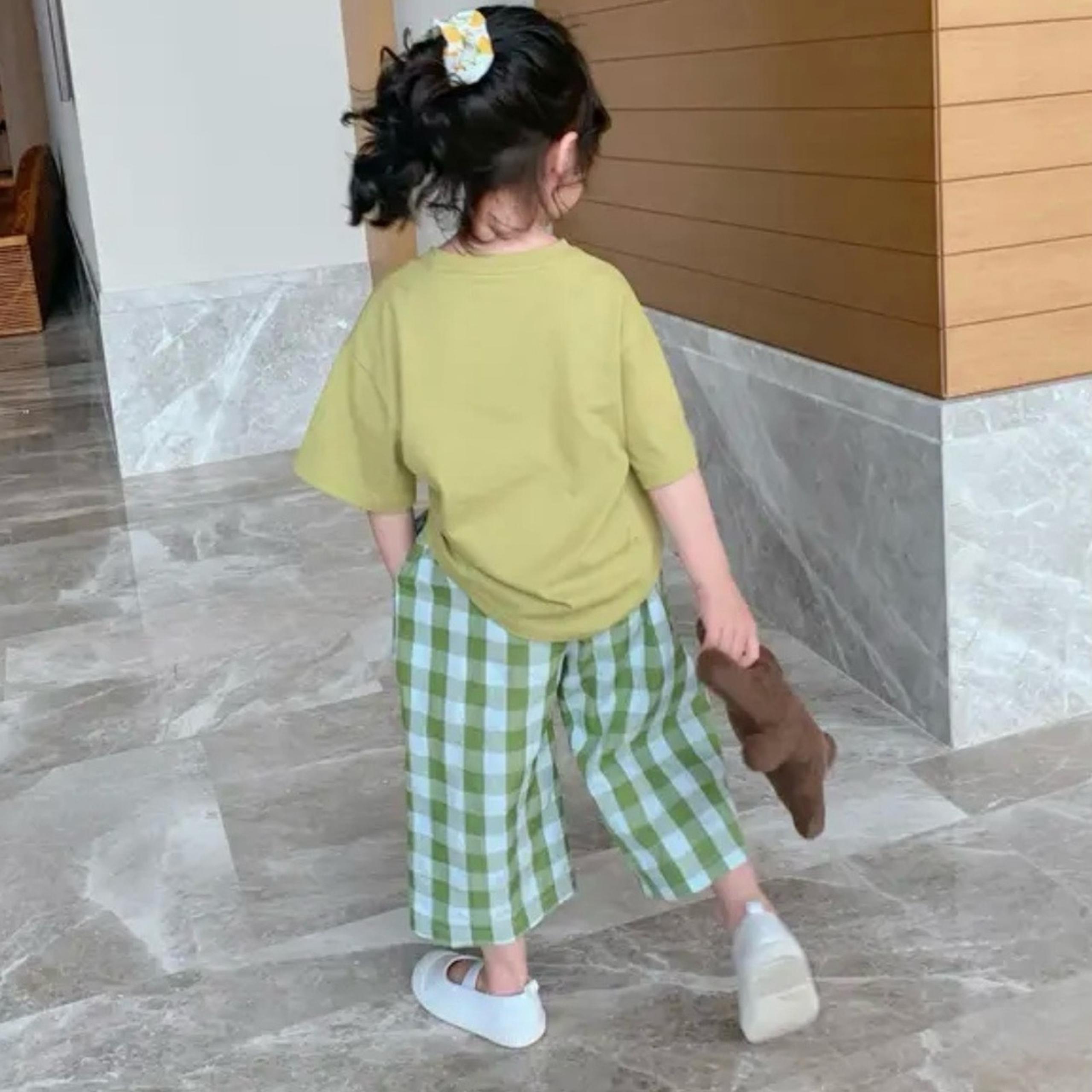 New kid’s girl’s wide leg pants checked 3T