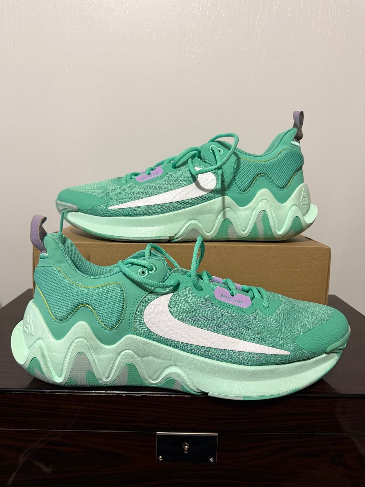 Nike Giannis Immortality 2 Light Menta Mint Men's Size 13 US Sneakers DM0825-300