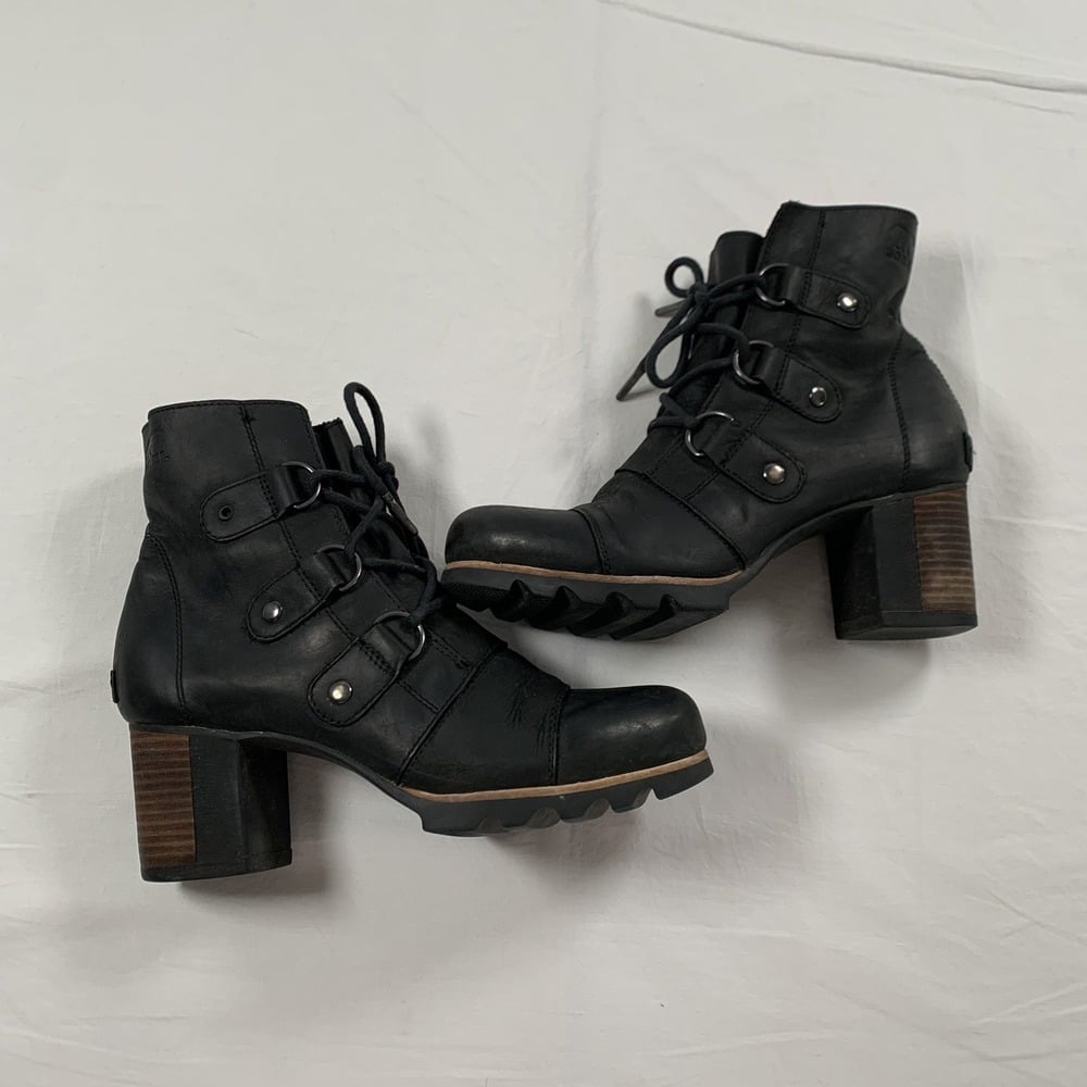 SOREL Addington Women's Size 9.5 Black Leather Heeled Lace Up Waterproof Boots