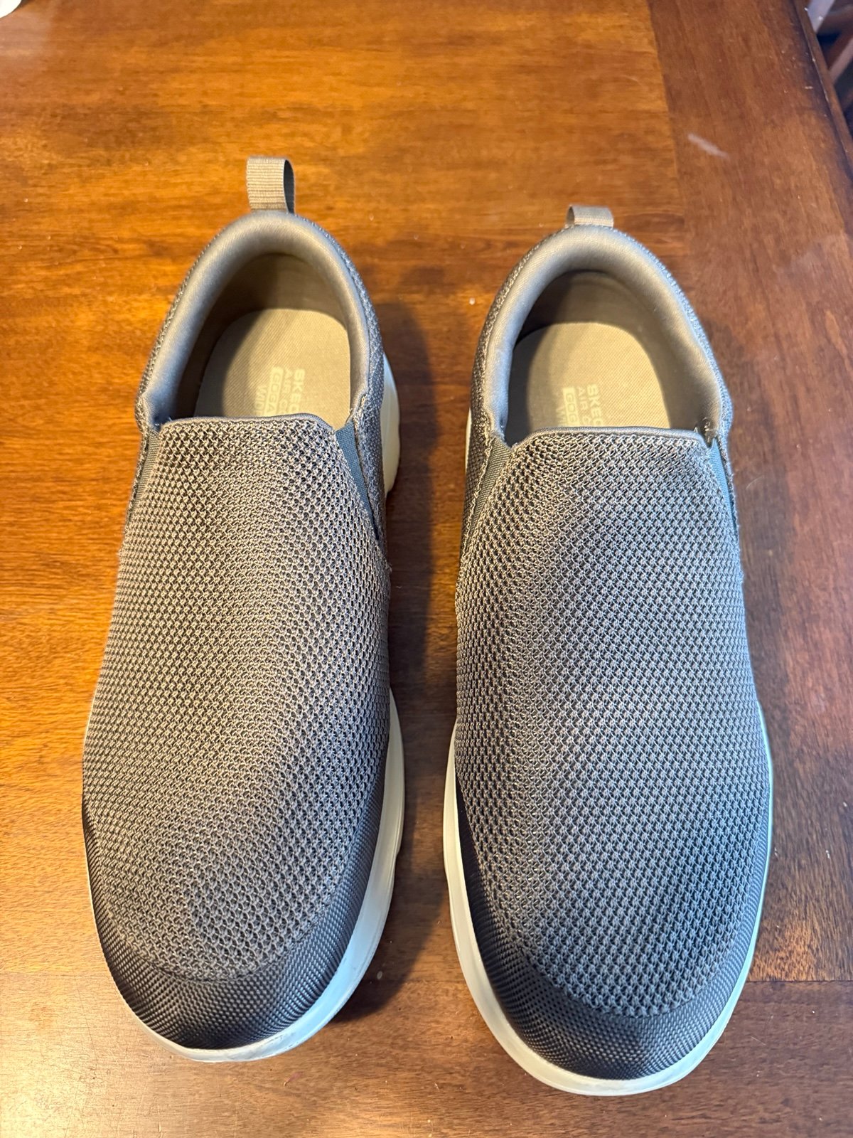 Sketchers ultra go slip shoes Sz 12.5