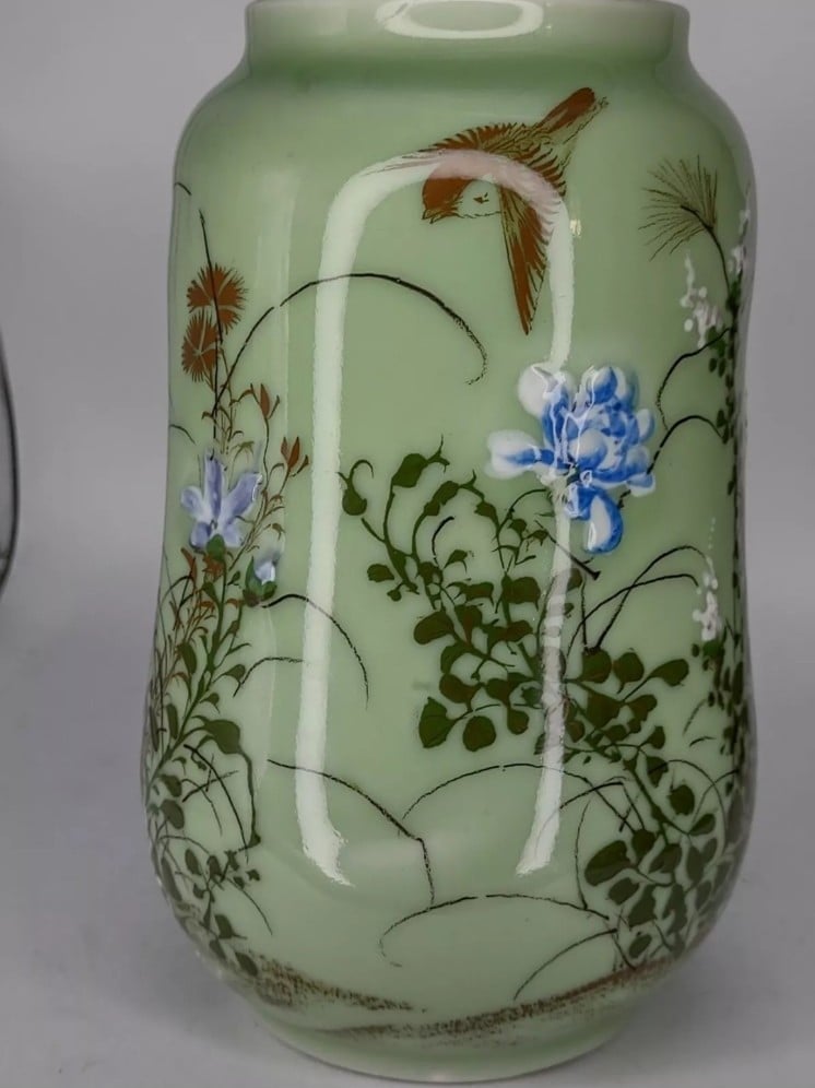 Beautiful large green floral celedon vase, Meiji