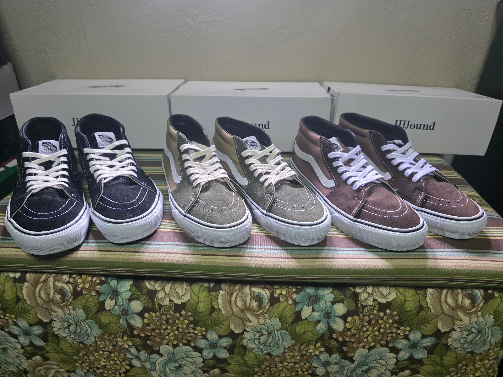Jjjjound Vans