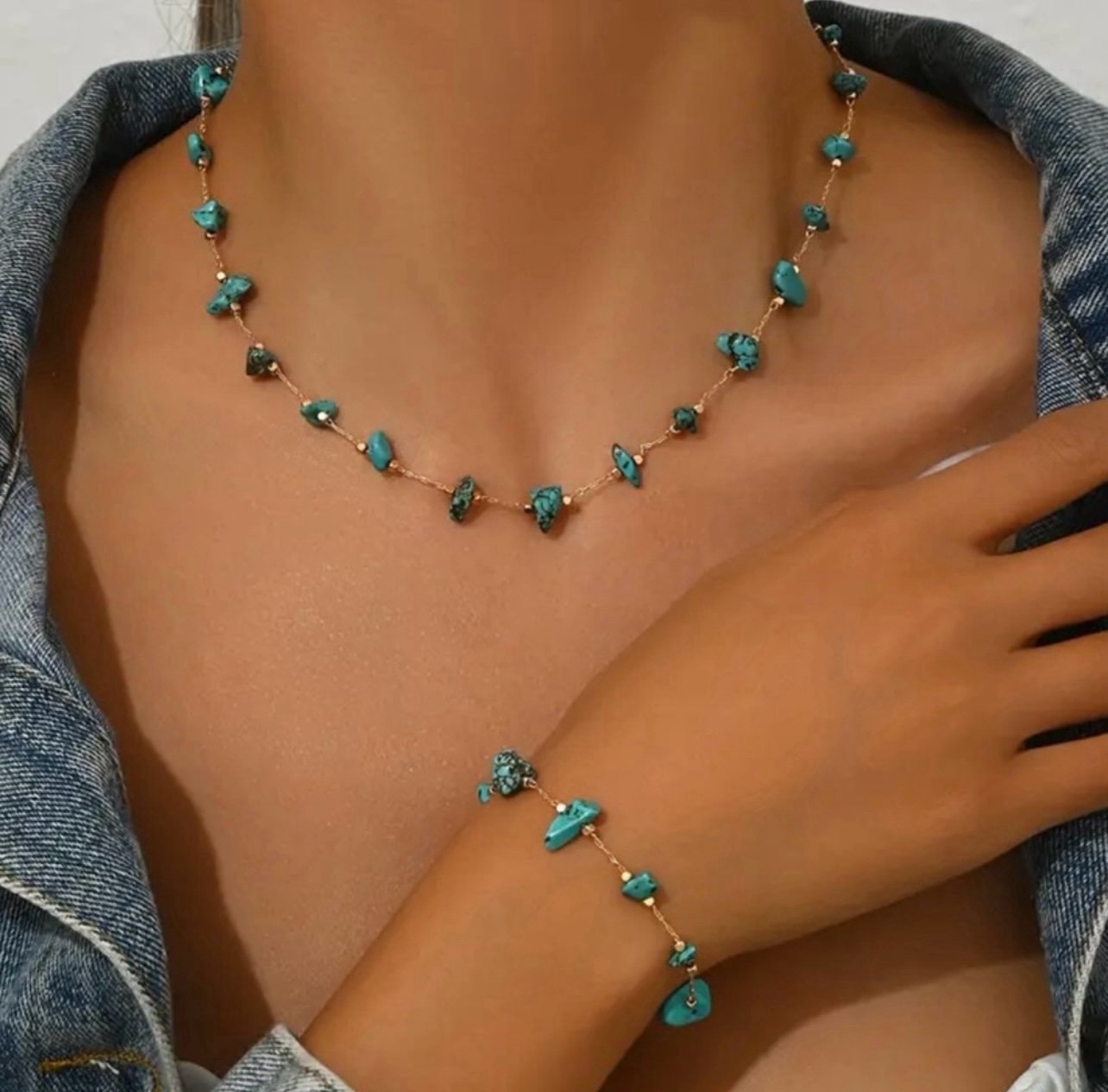 ✨✨Turquoise Beaded Necklace & Bracelet Set✨✨