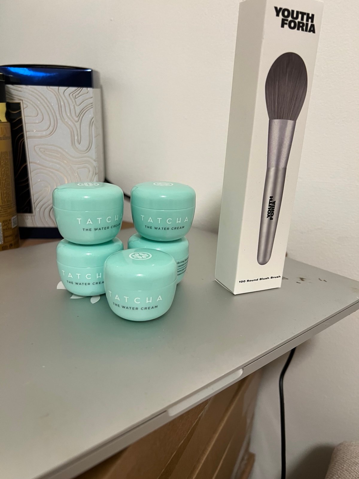 Tatcha Water cream 5+ 1 Youth Foria blush brush