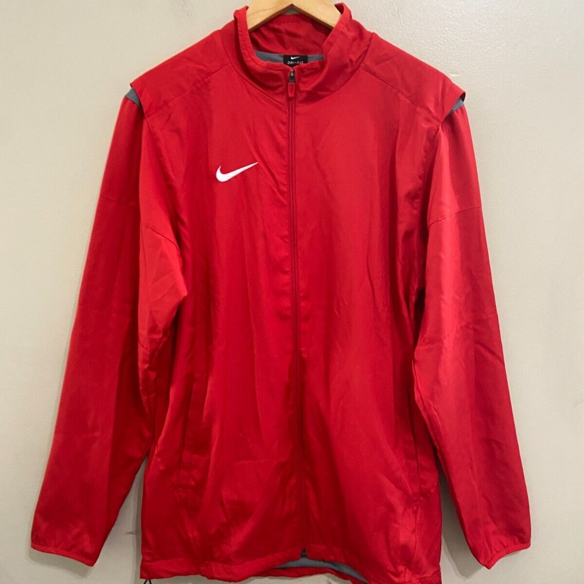 Nike Dri-FIT Team Dry Full-Zip Training Jacket Red 897025-657 Men’s Size M NEW
