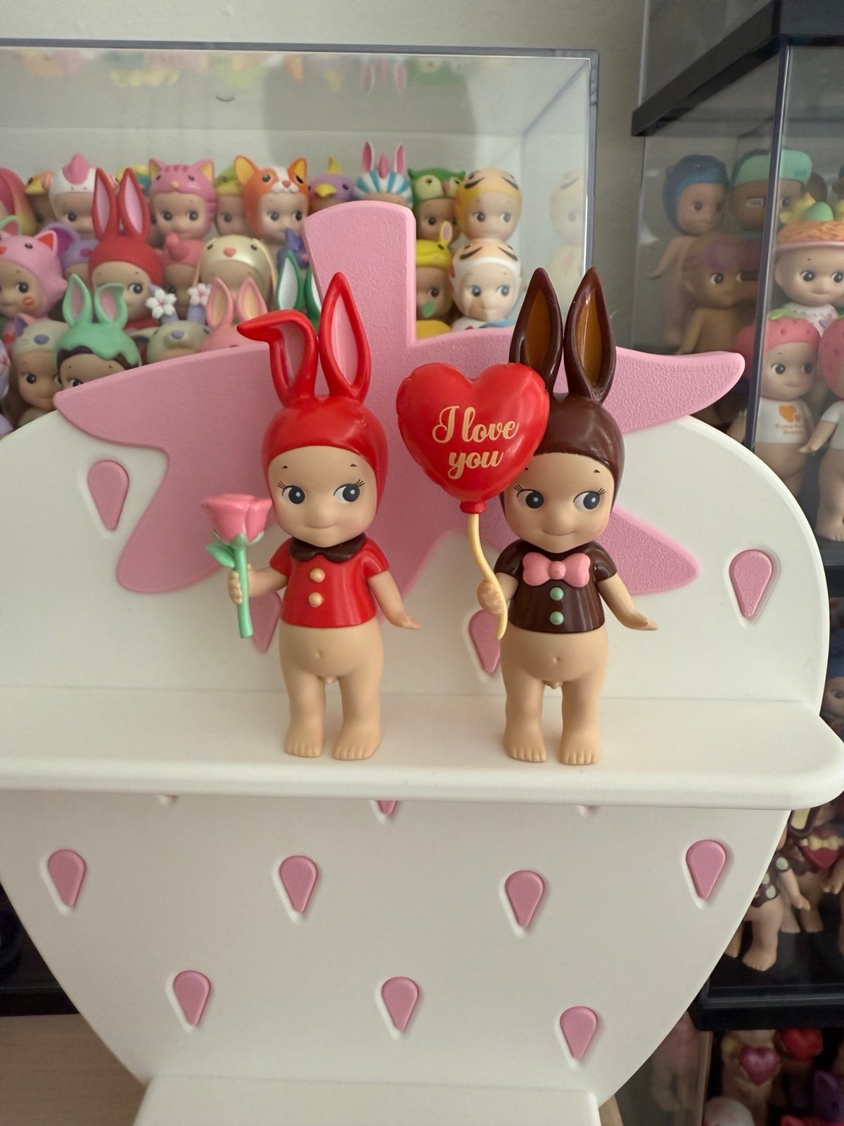 Sonny Angel chocolate balloon bunny and rose bunny 2 piece