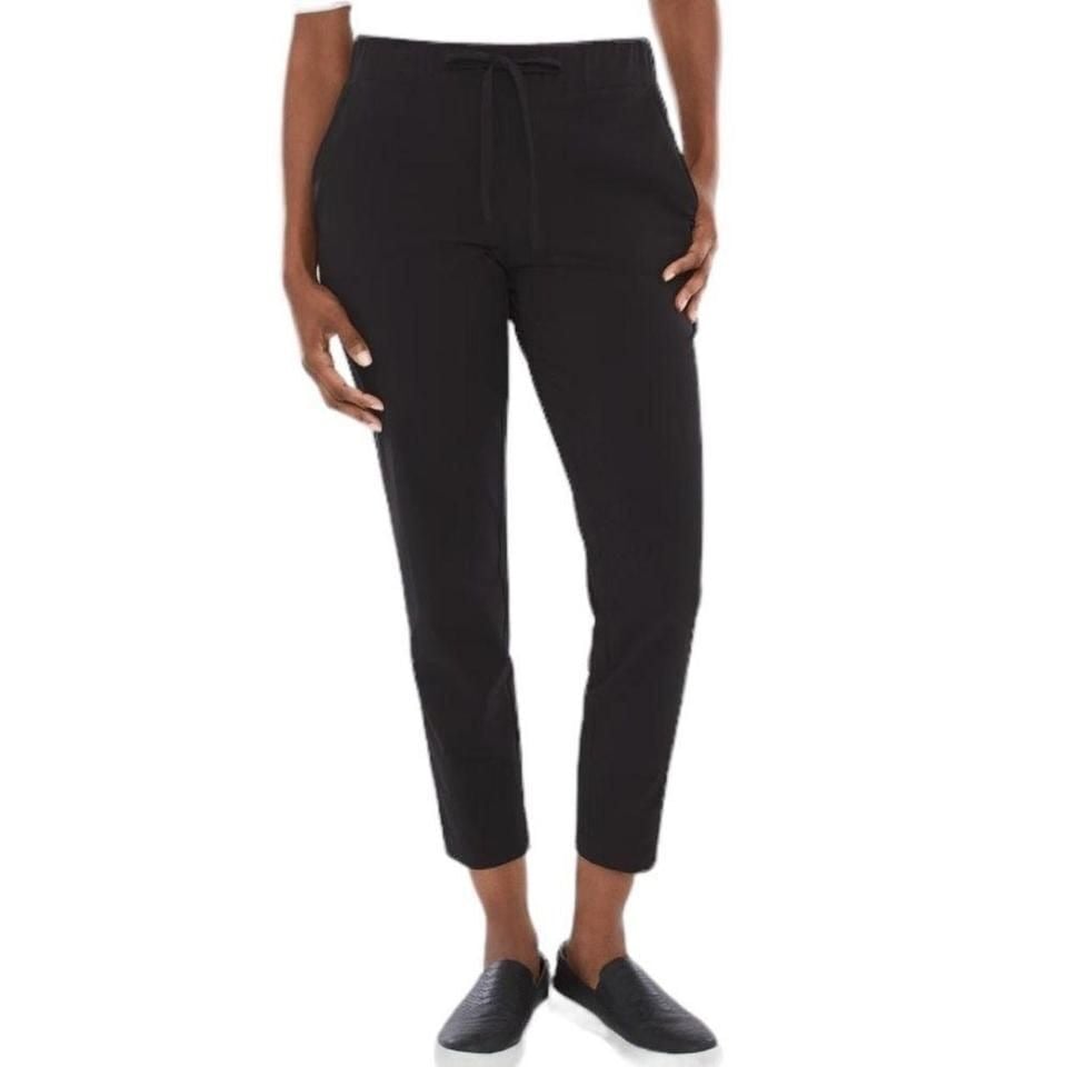 Chico's ZENERGY black neema crop snaps Polished Cotton ankle pants