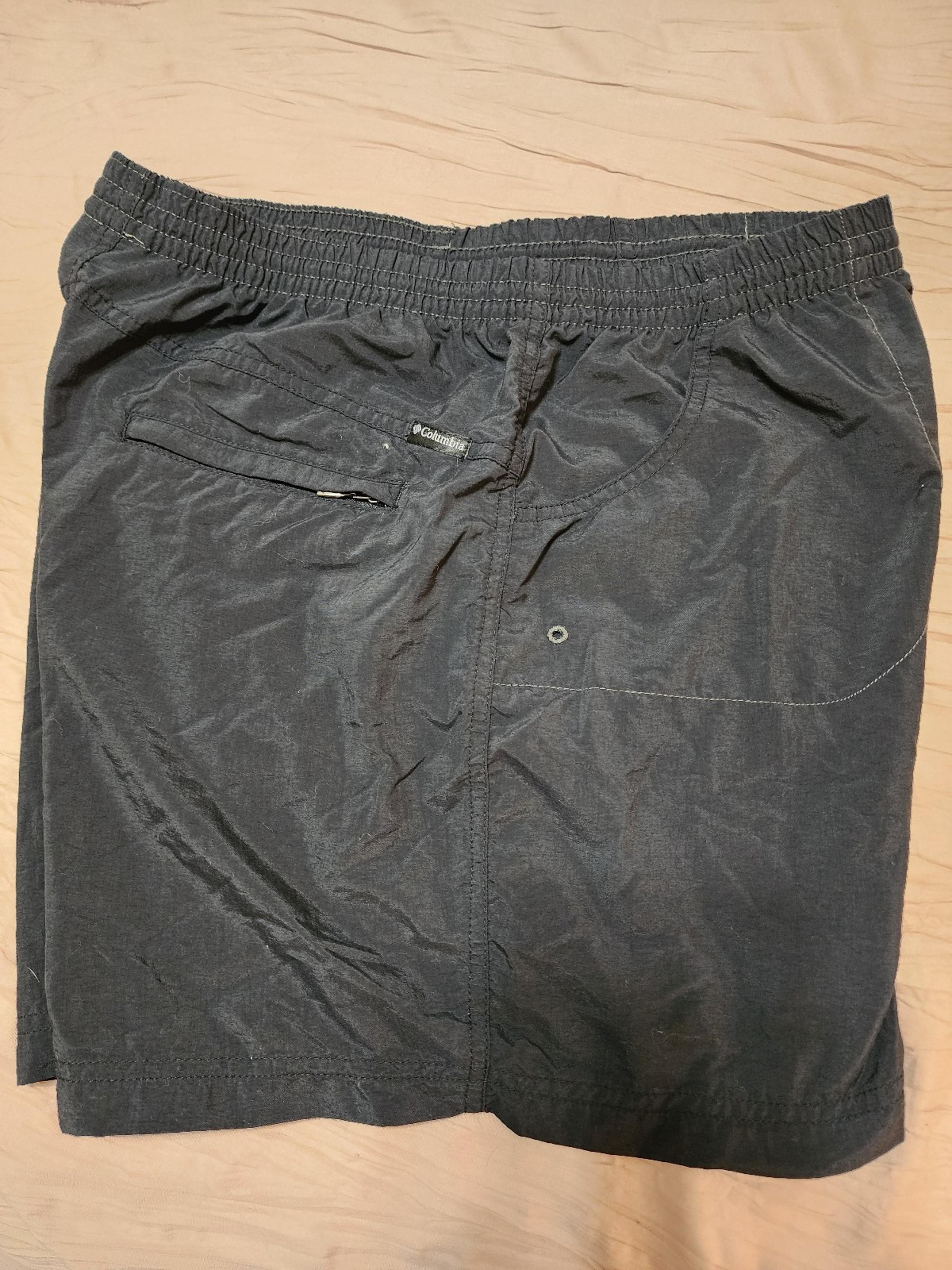 Columbia Women's Hiking Shorts Medium