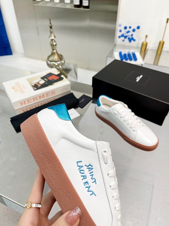 【関税＆送料込み】Saint Laurent Sneakers Saint Laurent Canvas Sneakers | italist