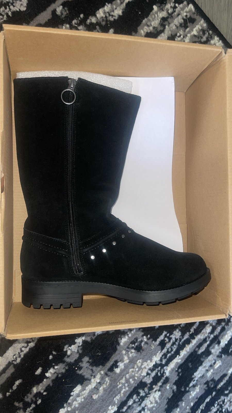 Kennedy Rivet (size 7.5) Revitalign Orthotic Water Repellent Suede Boots