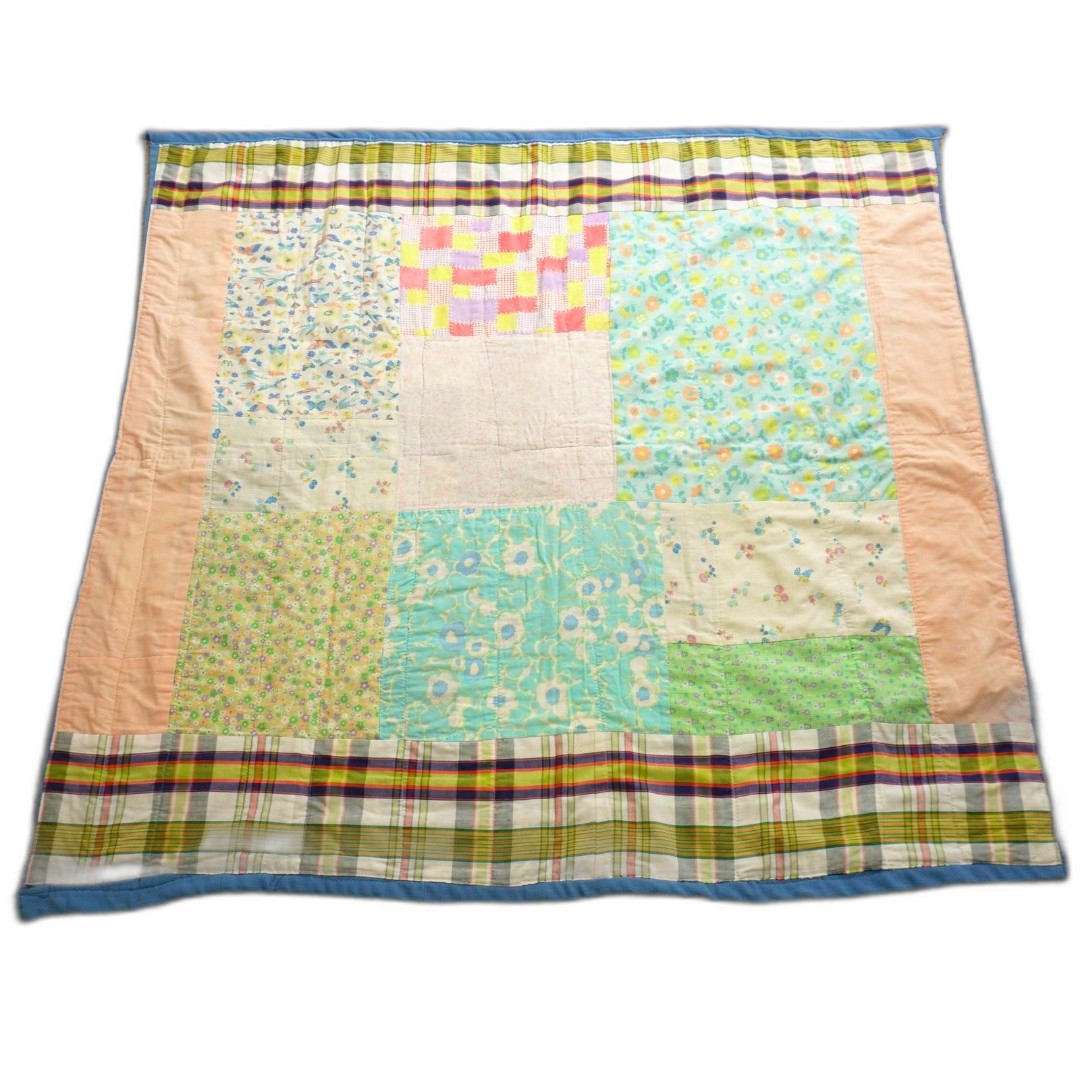 VTG Handmade Feed Sack Patchwork Blanket 54.5x52 Retro Cottage Core Vintage SEE