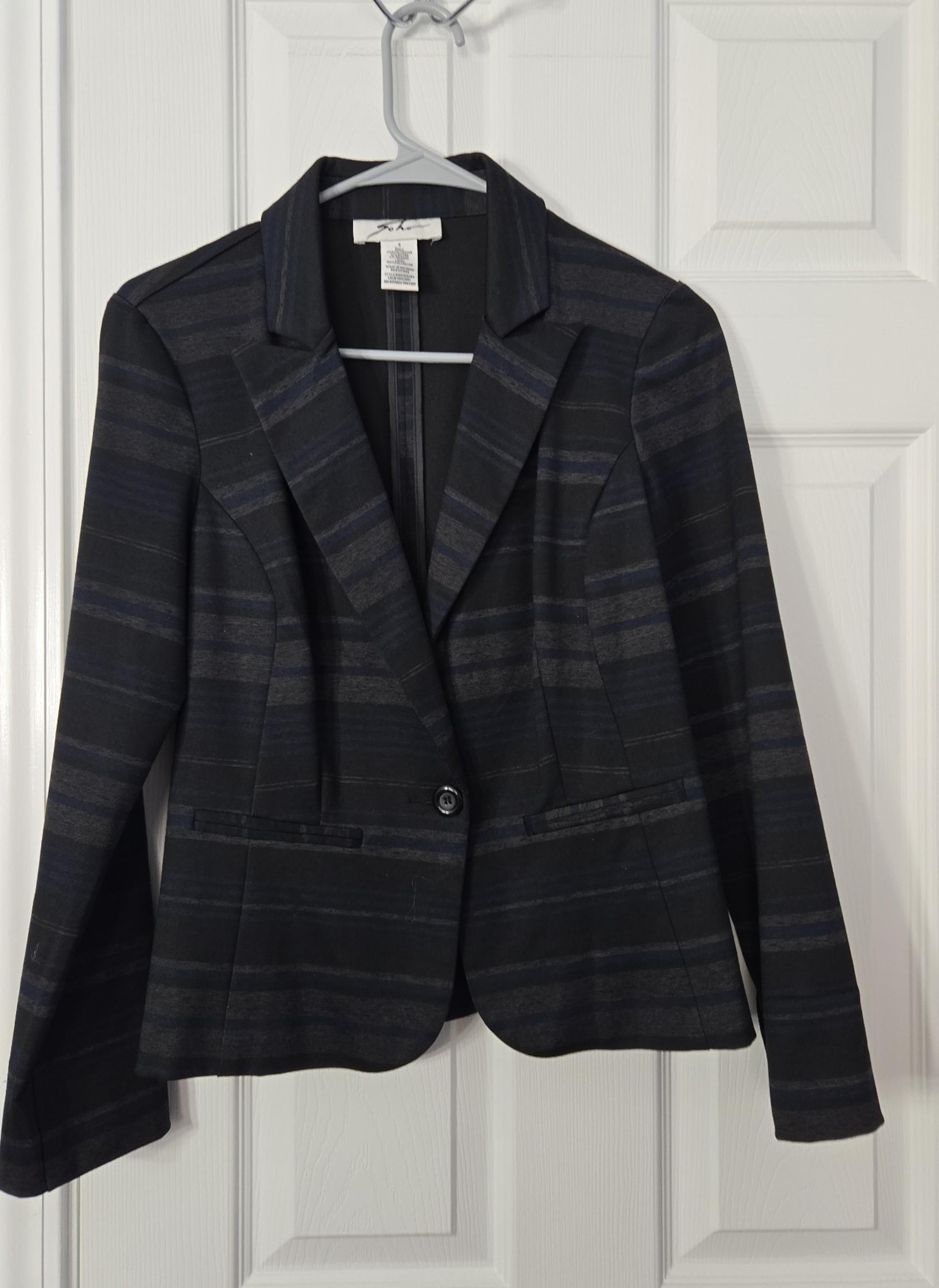 Womans Soho Blazer Size Small Single Button Front