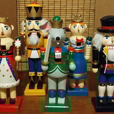 QVC “The Nutcracker Suite 5pc. Wooden Nutcracker Set (RARE)