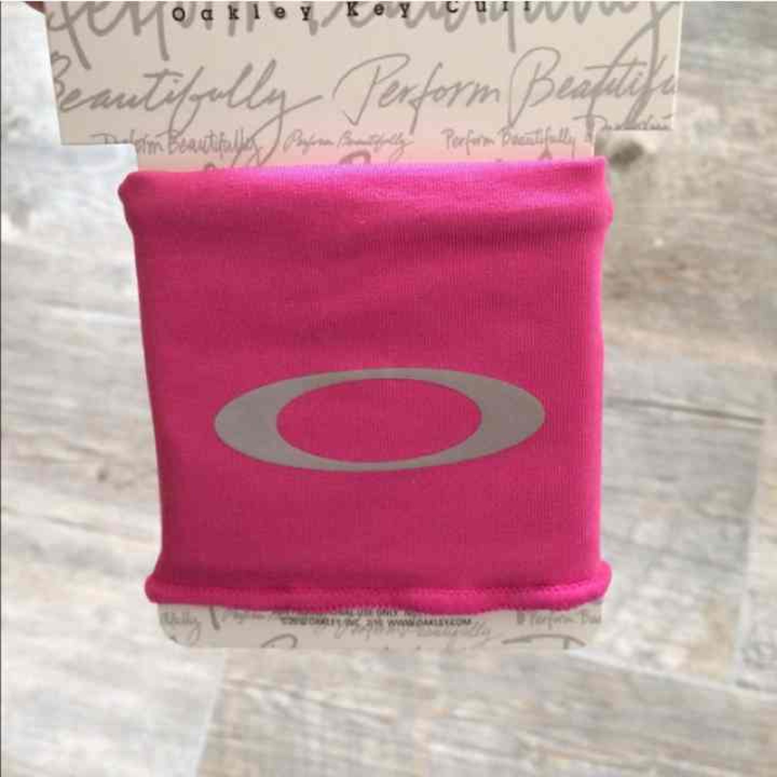 Oakley Exercise Key Cuff - Cool Handcuff