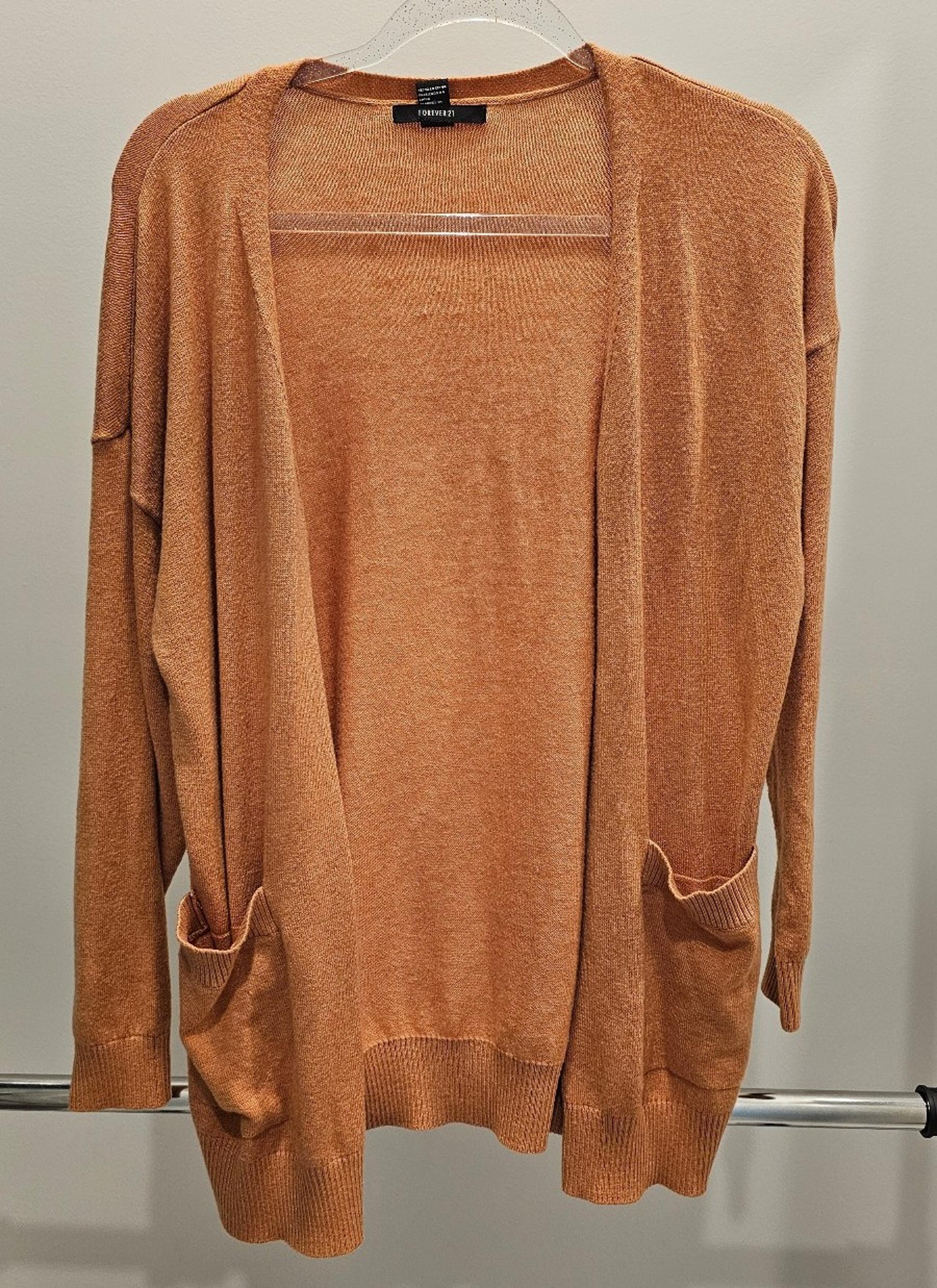 Lightweight cardigan sweater with patch pockets