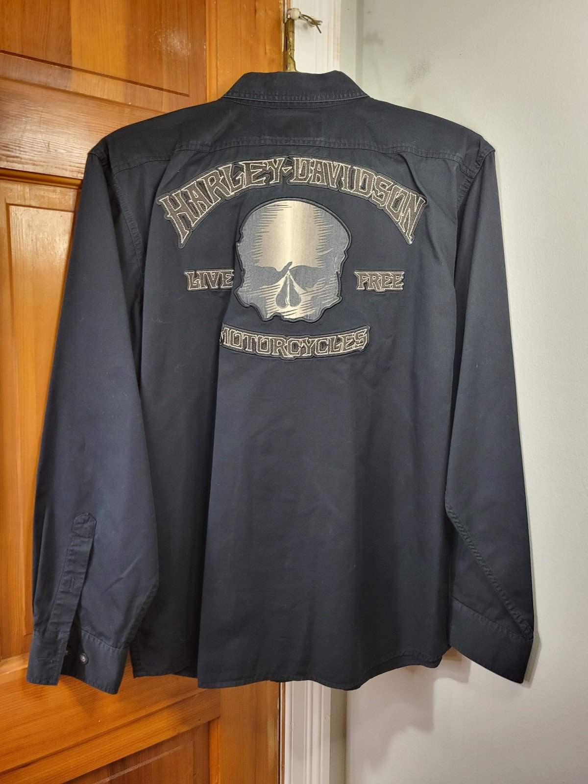 Harley Davidson Men's Long Sleeved Button Up Embroidered Shirt
