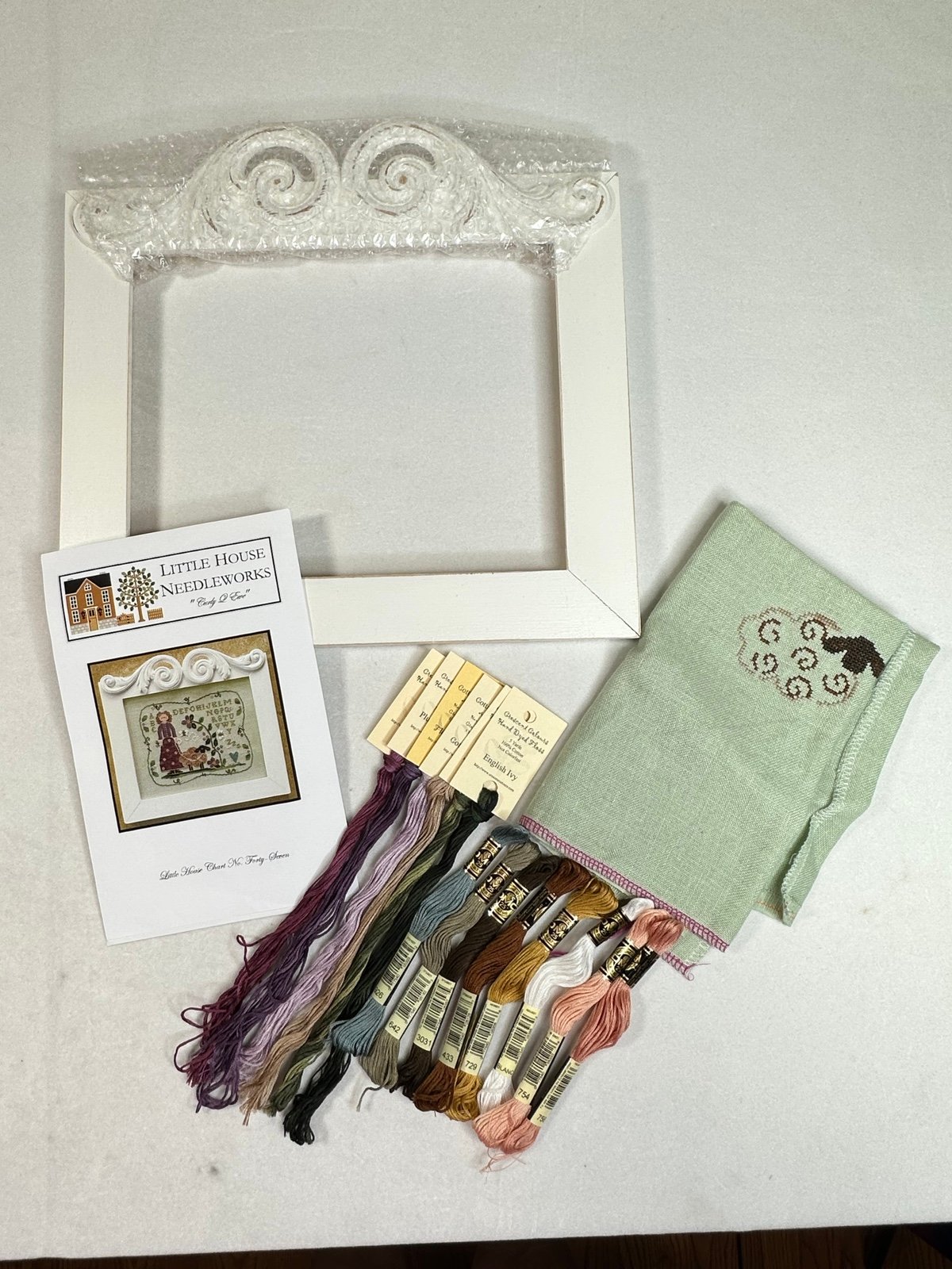 Little House Needleworks Cross Stitch Kit W/ Family Tree Frame Co 8X10 BUNDLE