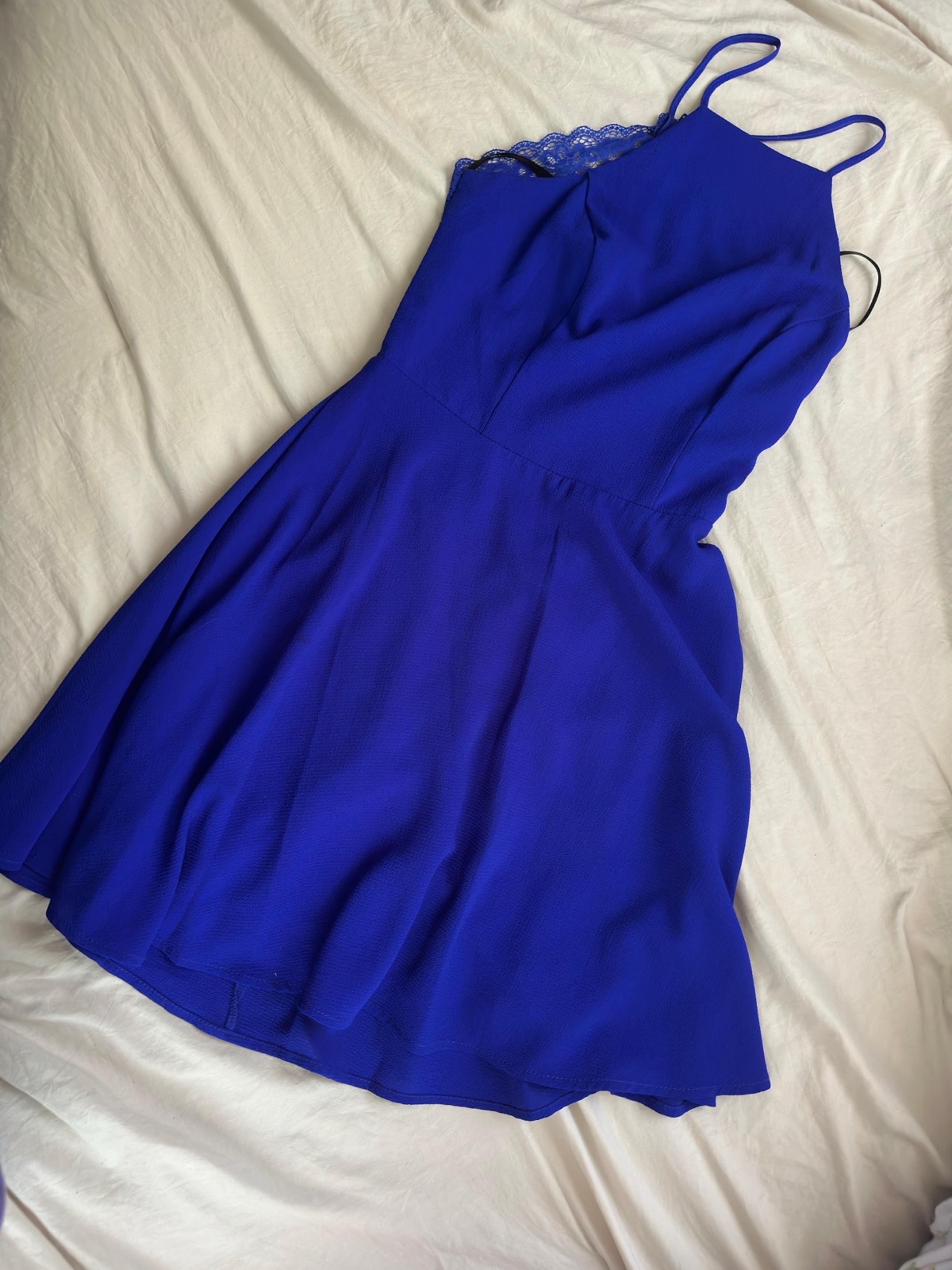 Blue dress