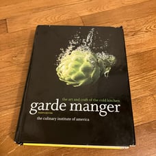 Garde Manger : The Art and Craft of the Cold Kitchen 4th Edition | Hardcover