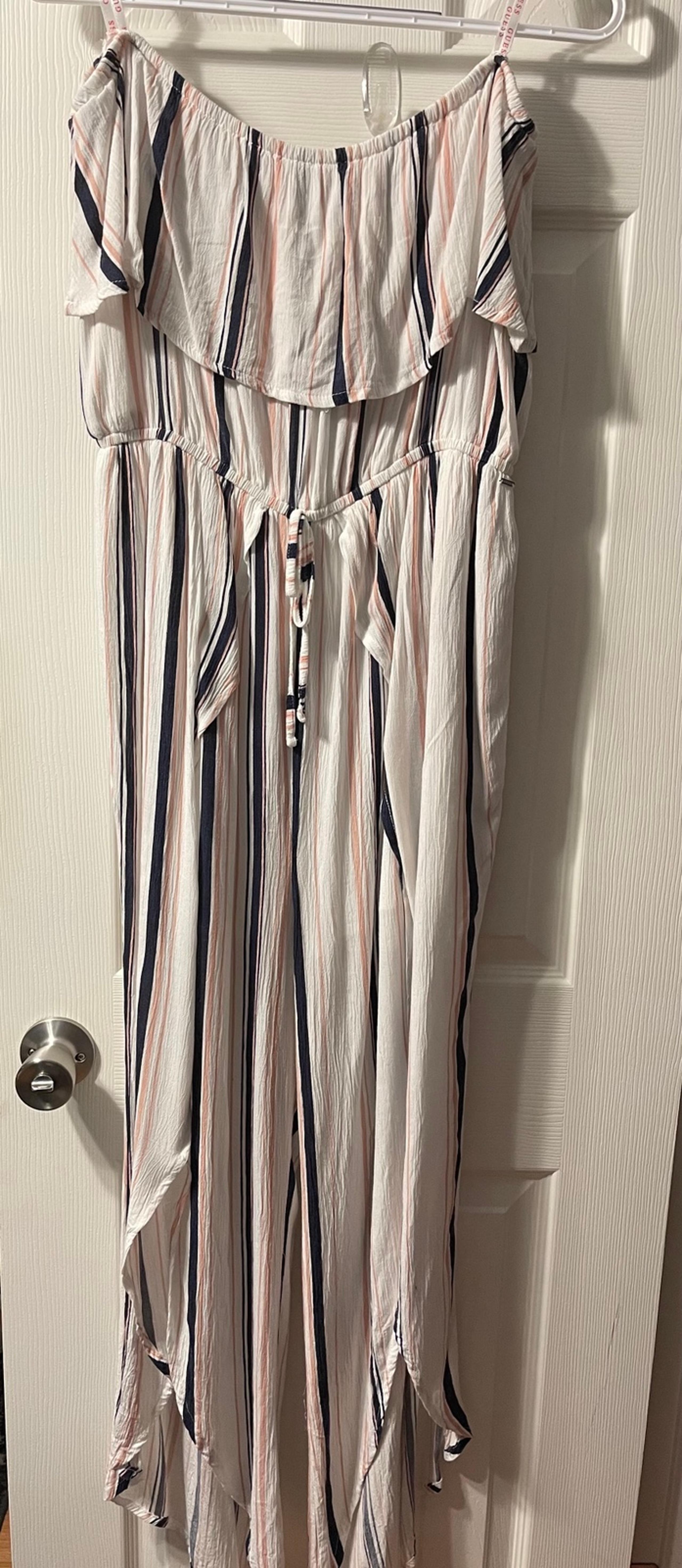 Guess Strapless Pants Flowy Soft Dressy Jumpsuit. Size L 2 Slits On Front Leg De