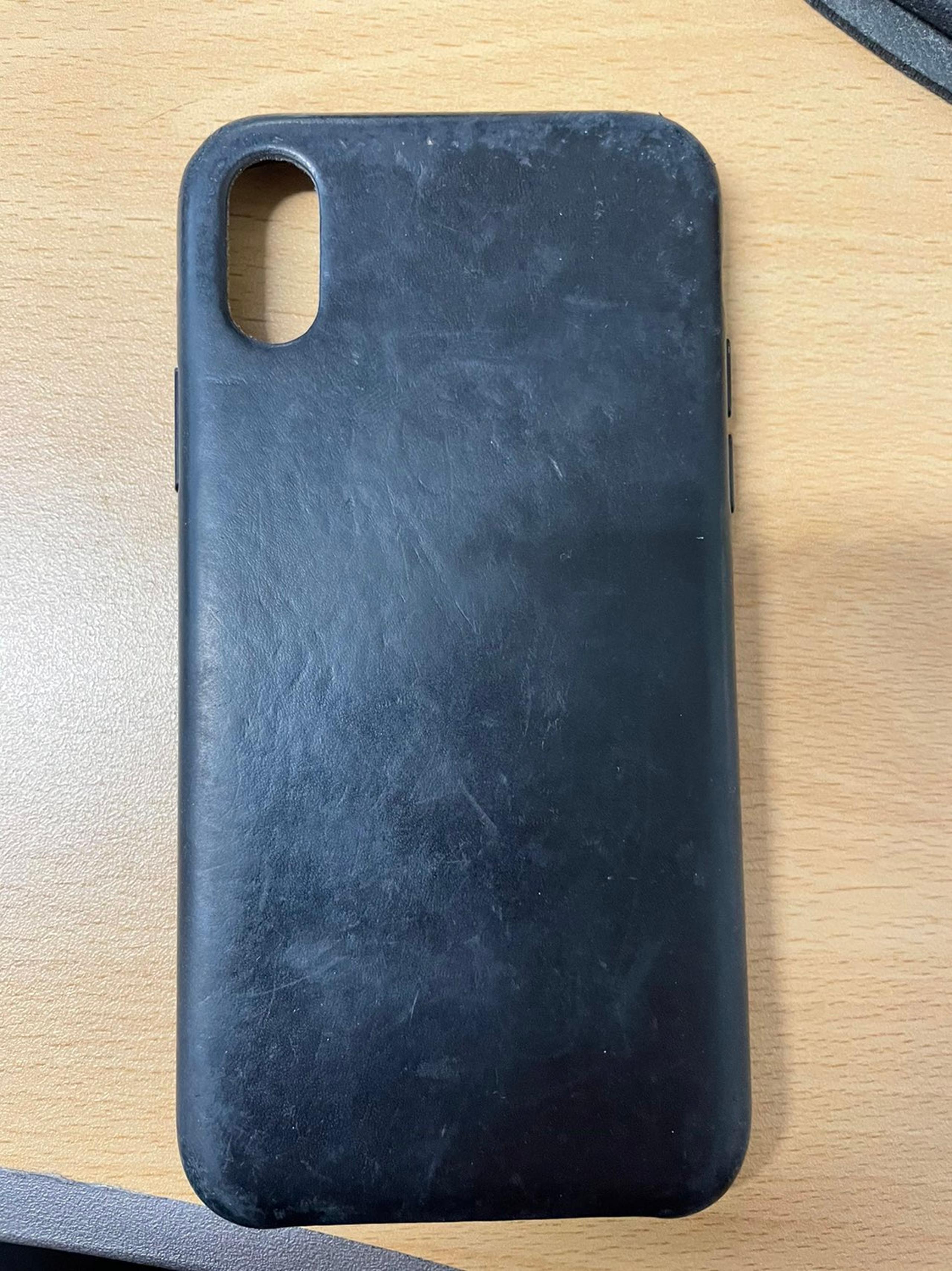 Apple iPhone XS Leather Case  in Black