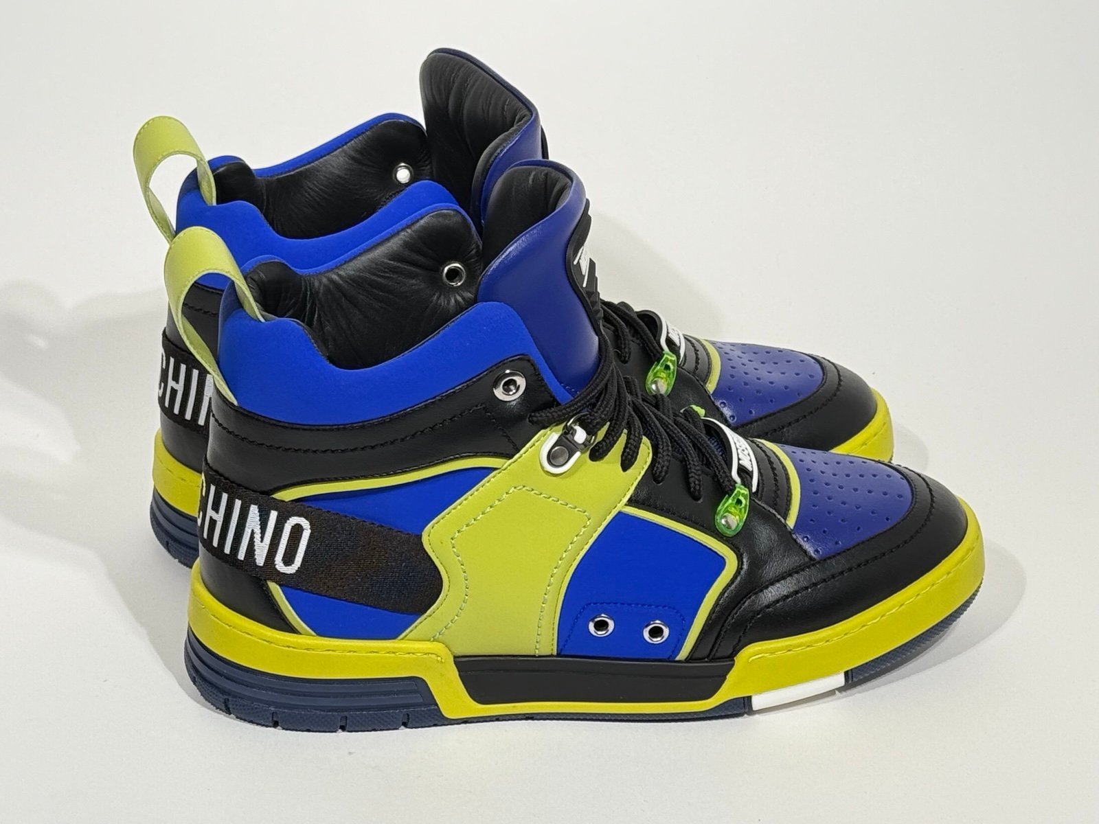 Moschino Men’s Snekars Size 10