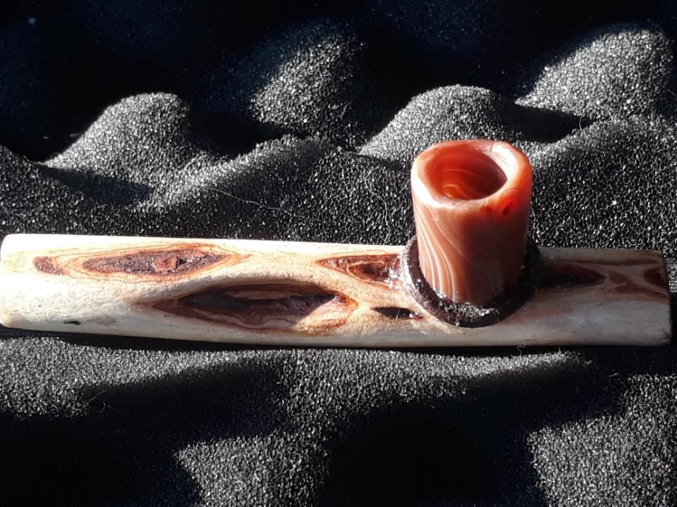 Diamond willow agate pipe