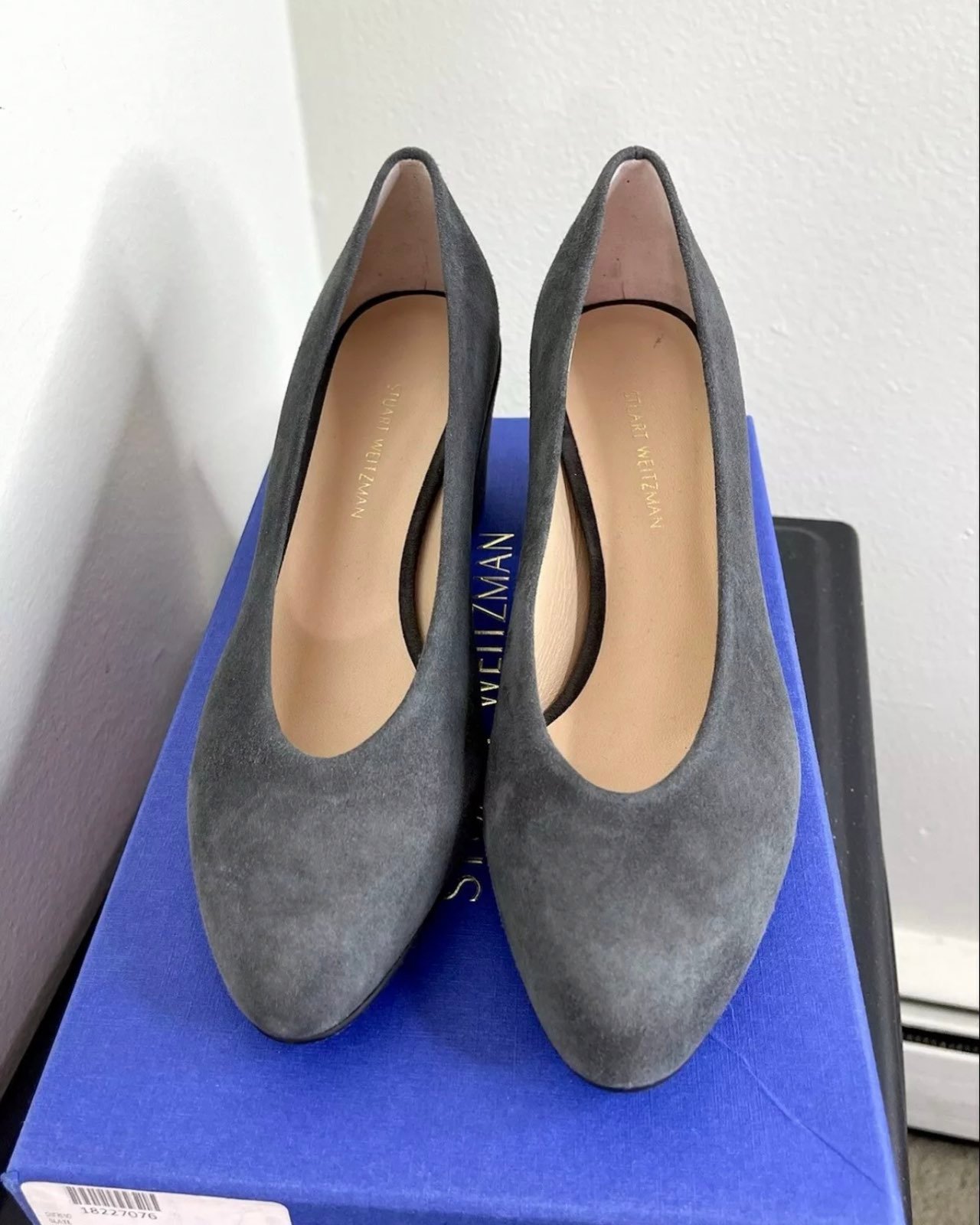 Stuart Weitzman On Trend Suede Pumps Slate Size 6M
