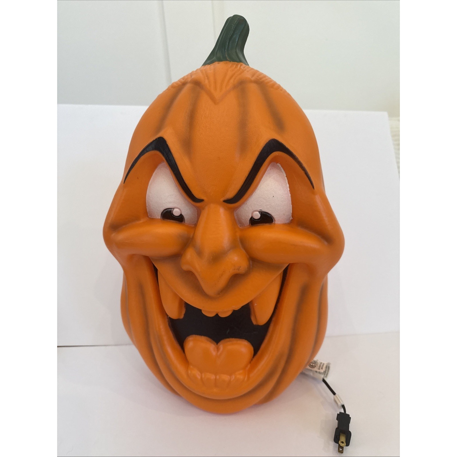 Haunted Living Lighted Jack O Lantern Vampire Pumpkin Blow Mold Halloween Decor