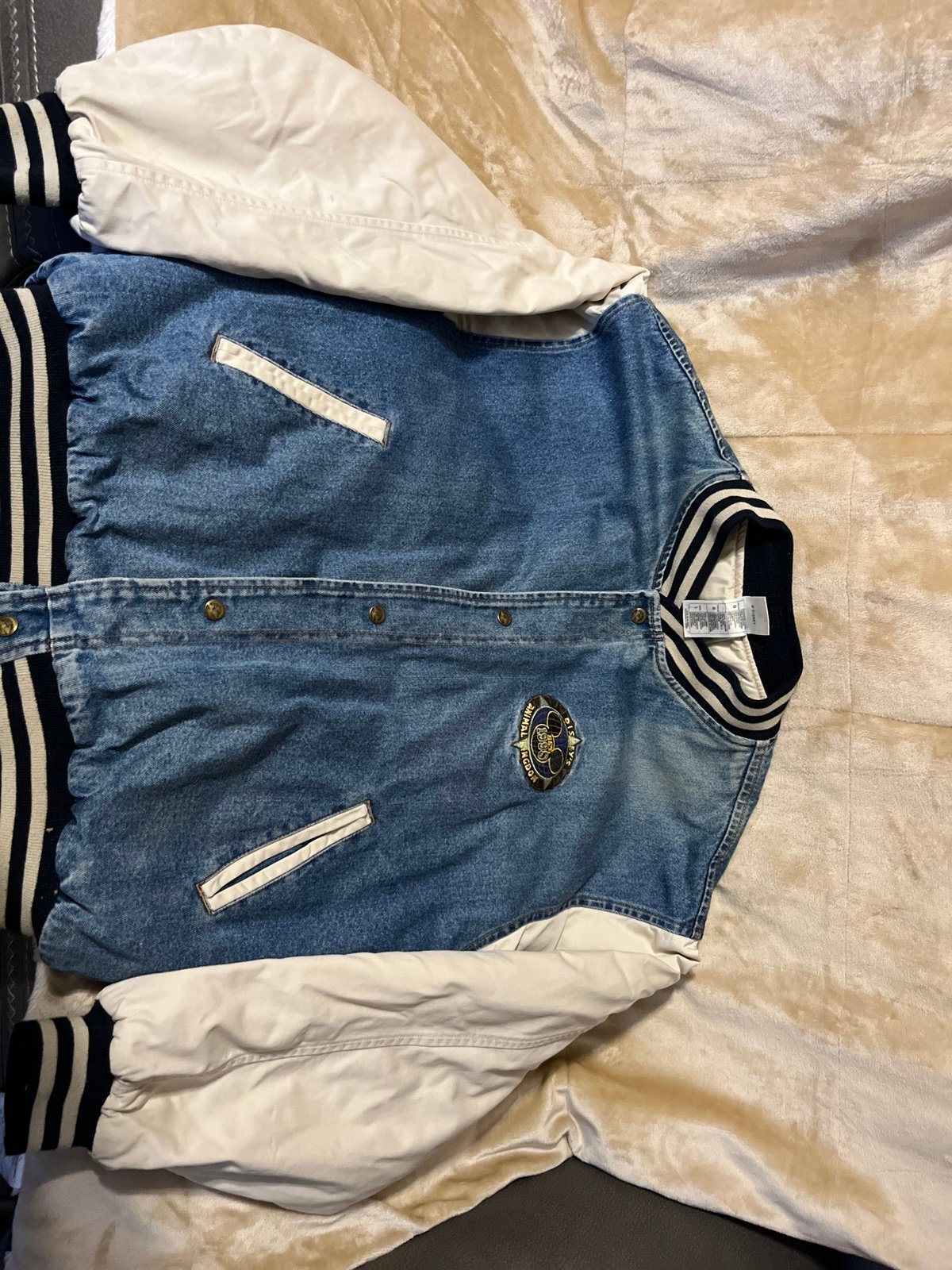 Vintage Walt Disney World 1998 Animal Kingdom Denim Jacket