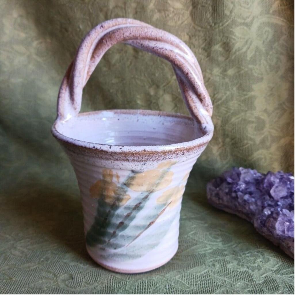 Studio Art Pottery Stoneware EASTER BASKET Yellow Daffodils Stamped Signed R