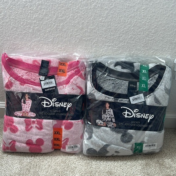 2 for Disney Womens 2-Piece Fleece Jogger Lounge Set XL / XXL