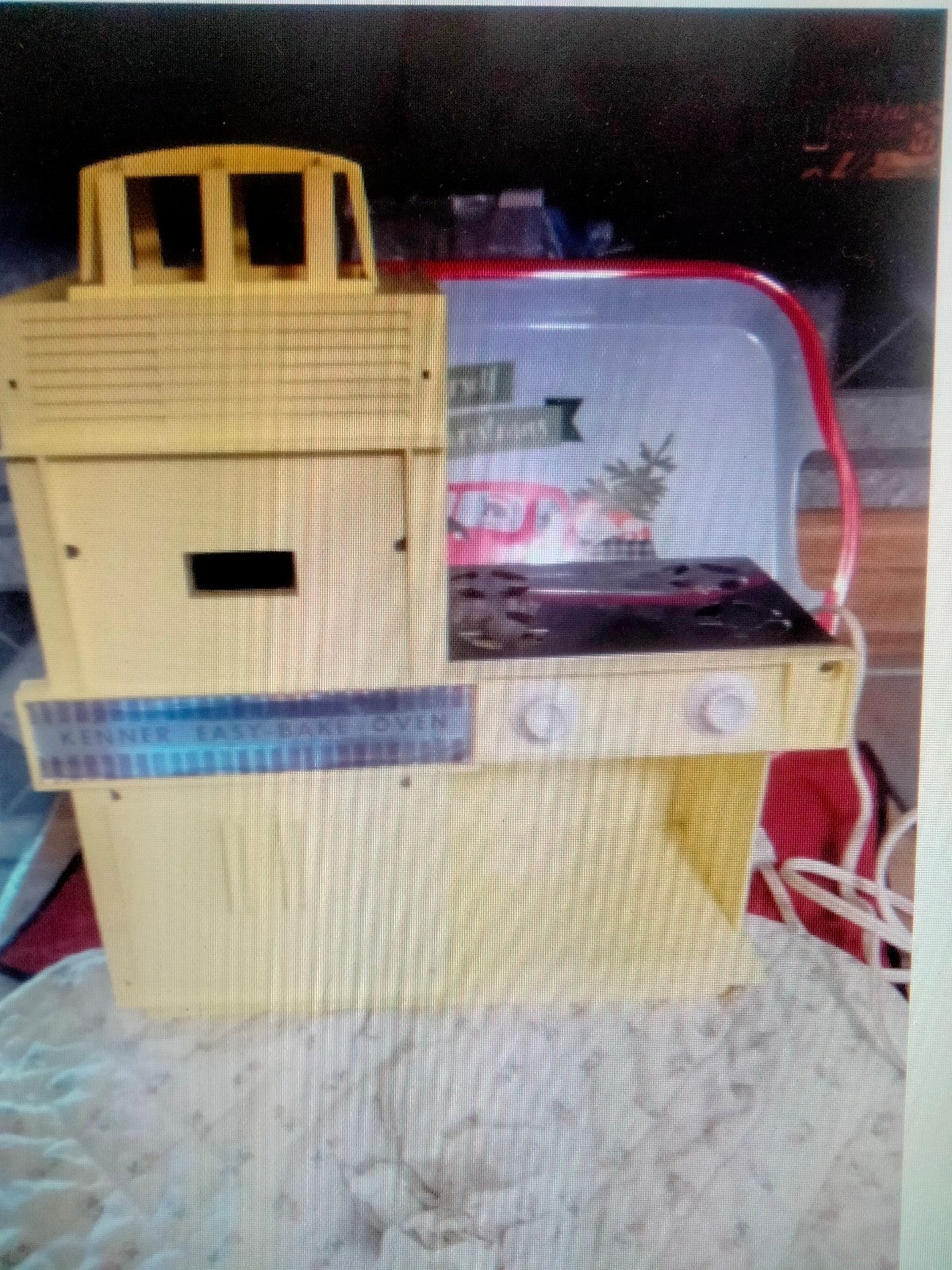 Kenner Easy Bake Oven Vintage yellow