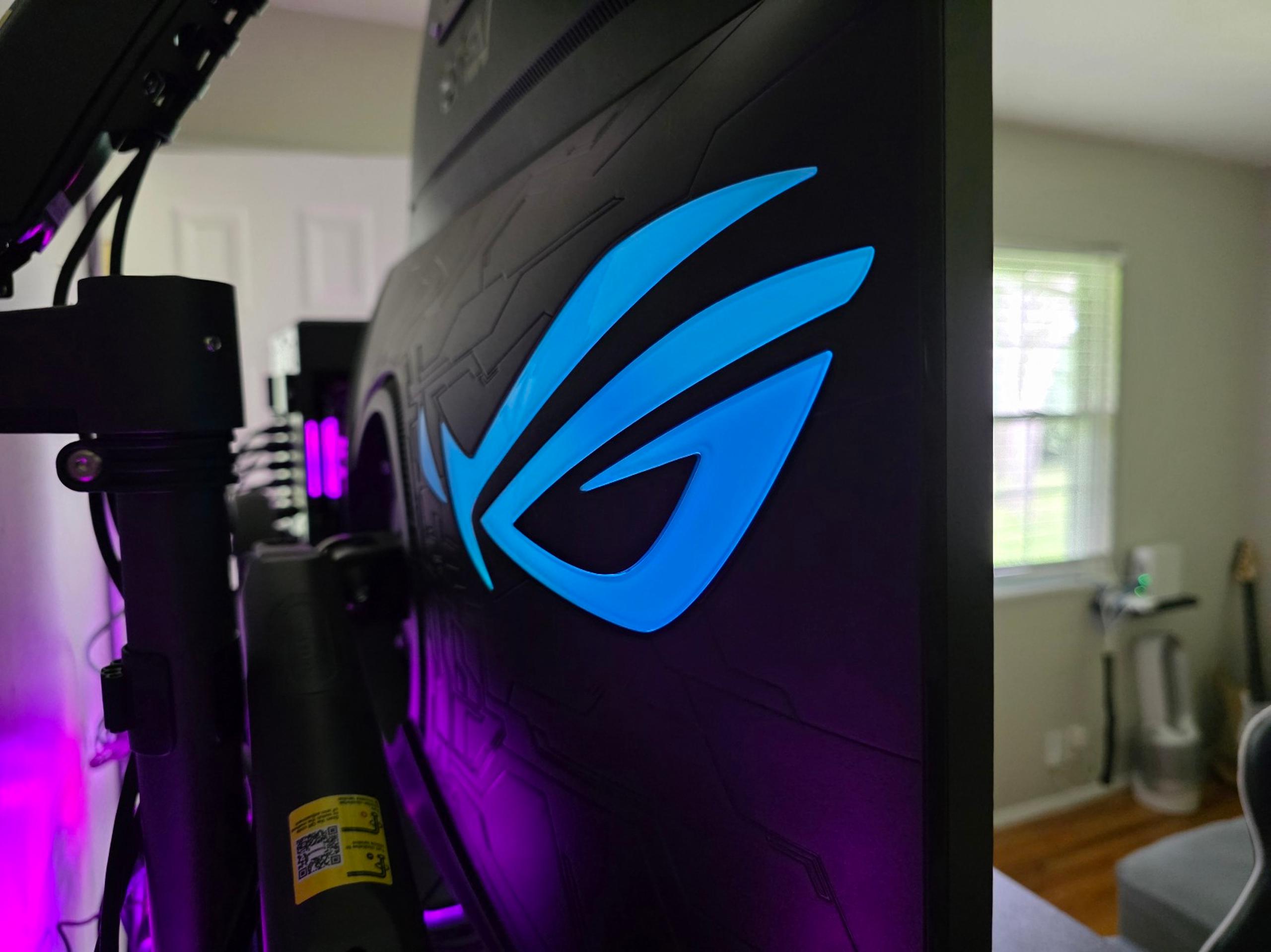 Asus ROG XG27UQR