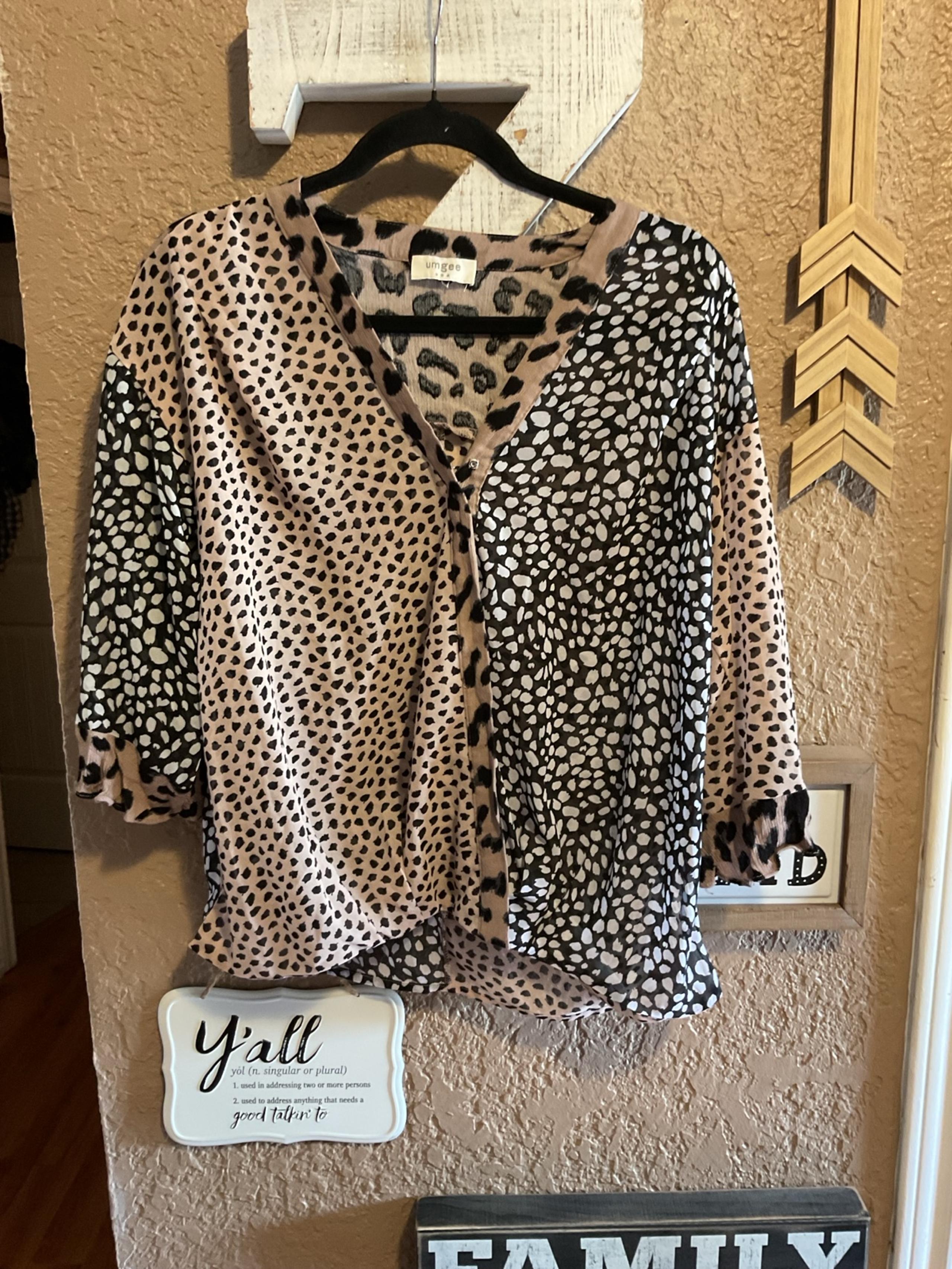Umgee Mixed Animal Print Top Blouse Women’s Size Small Leopard