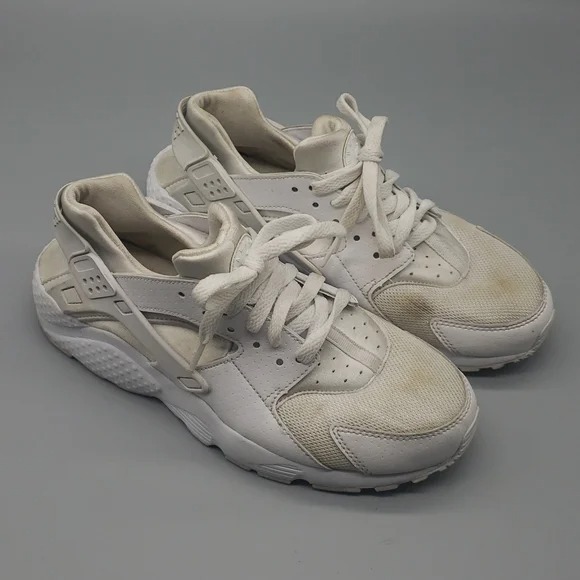 Women’s NIKE AIR Hurache Sneakers White 8.5 US