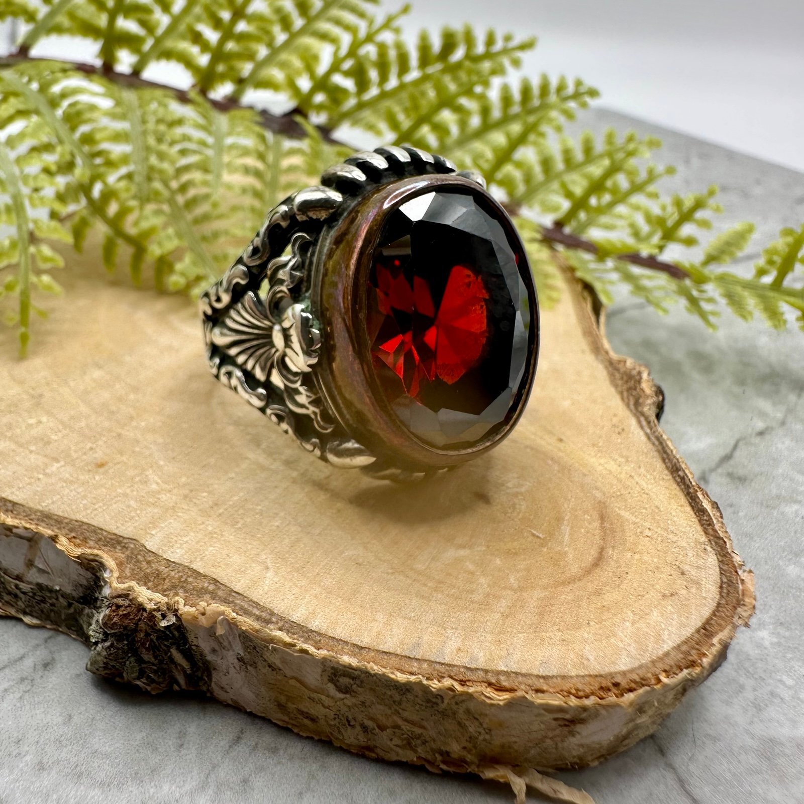 Mens sterling silver claw ring with large red garnet size 11