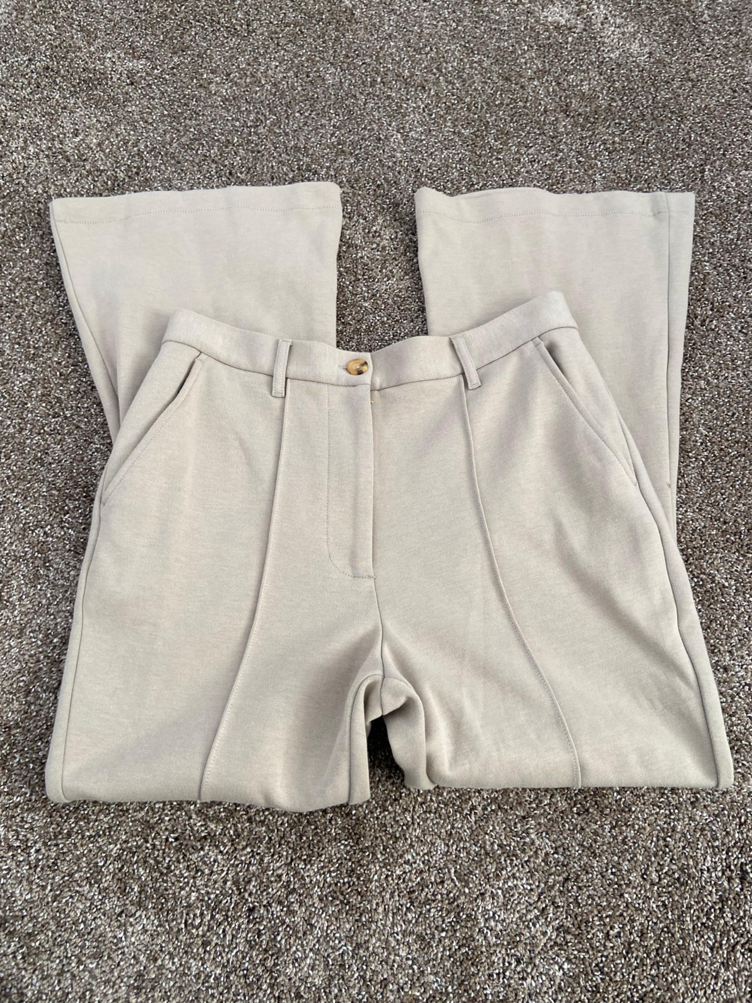 Urban Outfitters Knit Stretch Flare Leg Khaki Dress Pants Size Large