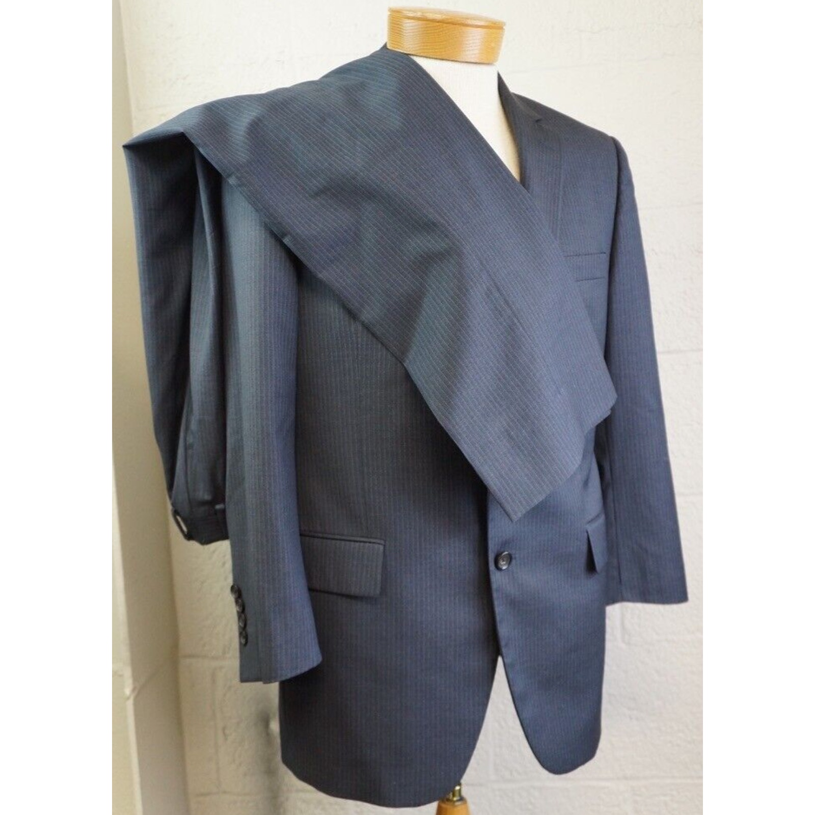 Reda Brooks Brothers 1818 Fitzgerald gray Mini Stripe Suit 41R -1098