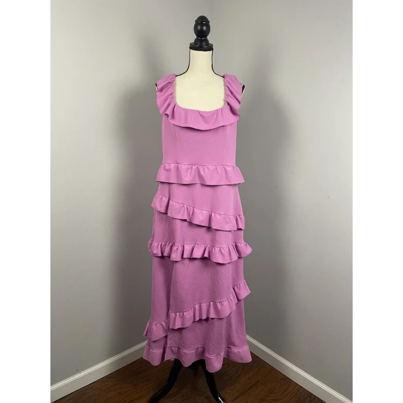 purple dress
